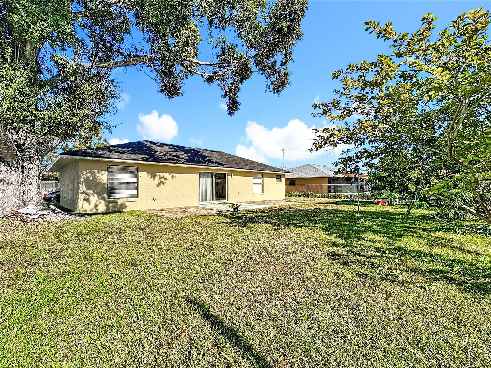 Image 28 of 47 For 203 Magellan Drive