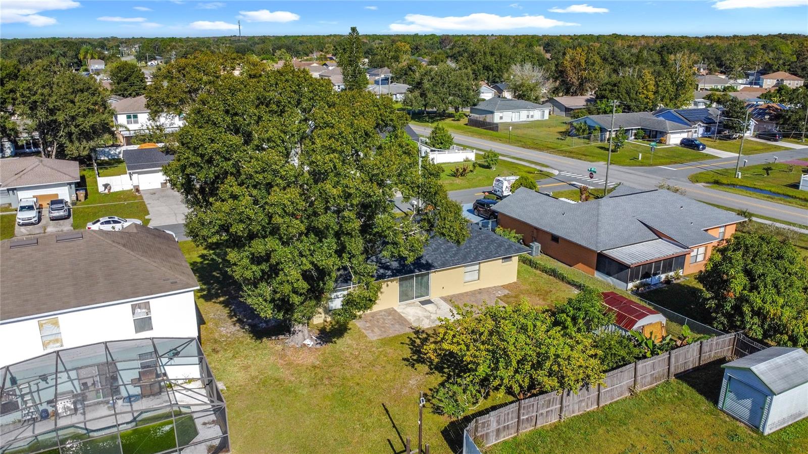 Image 34 of 47 For 203 Magellan Drive