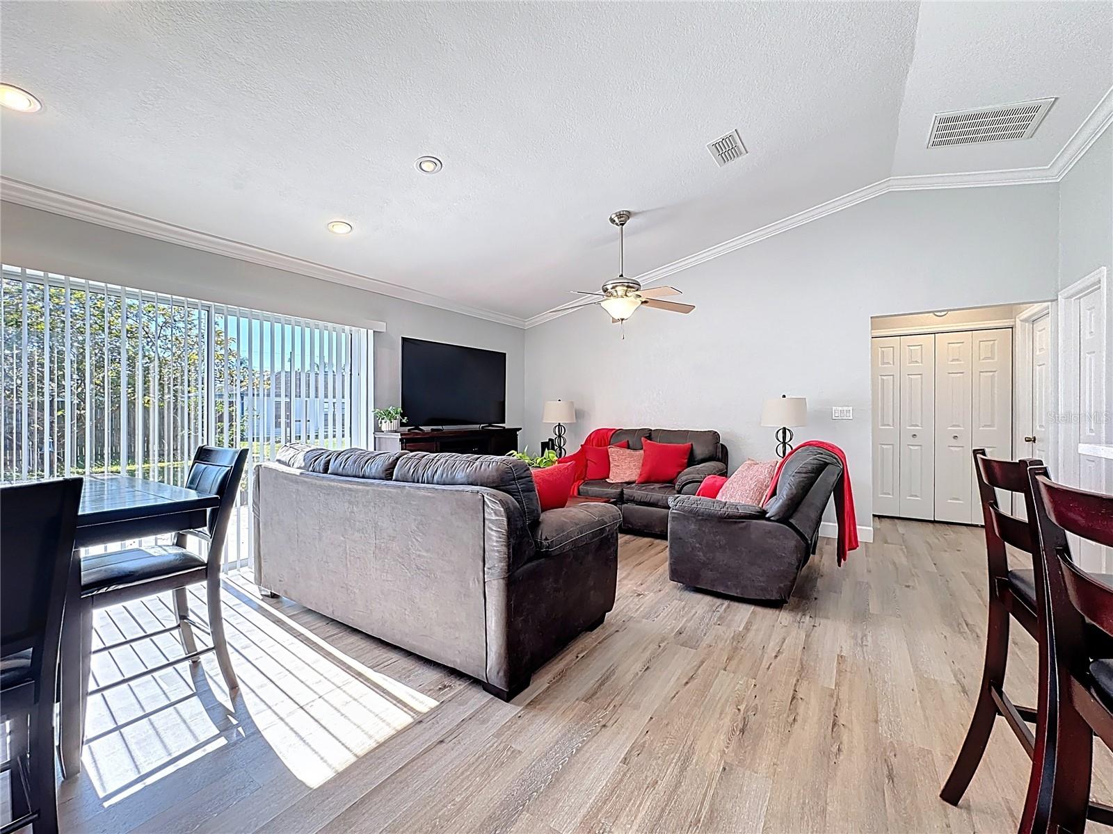 Image 4 of 47 For 203 Magellan Drive