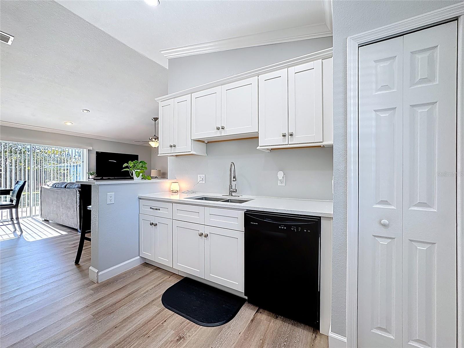 Image 7 of 47 For 203 Magellan Drive