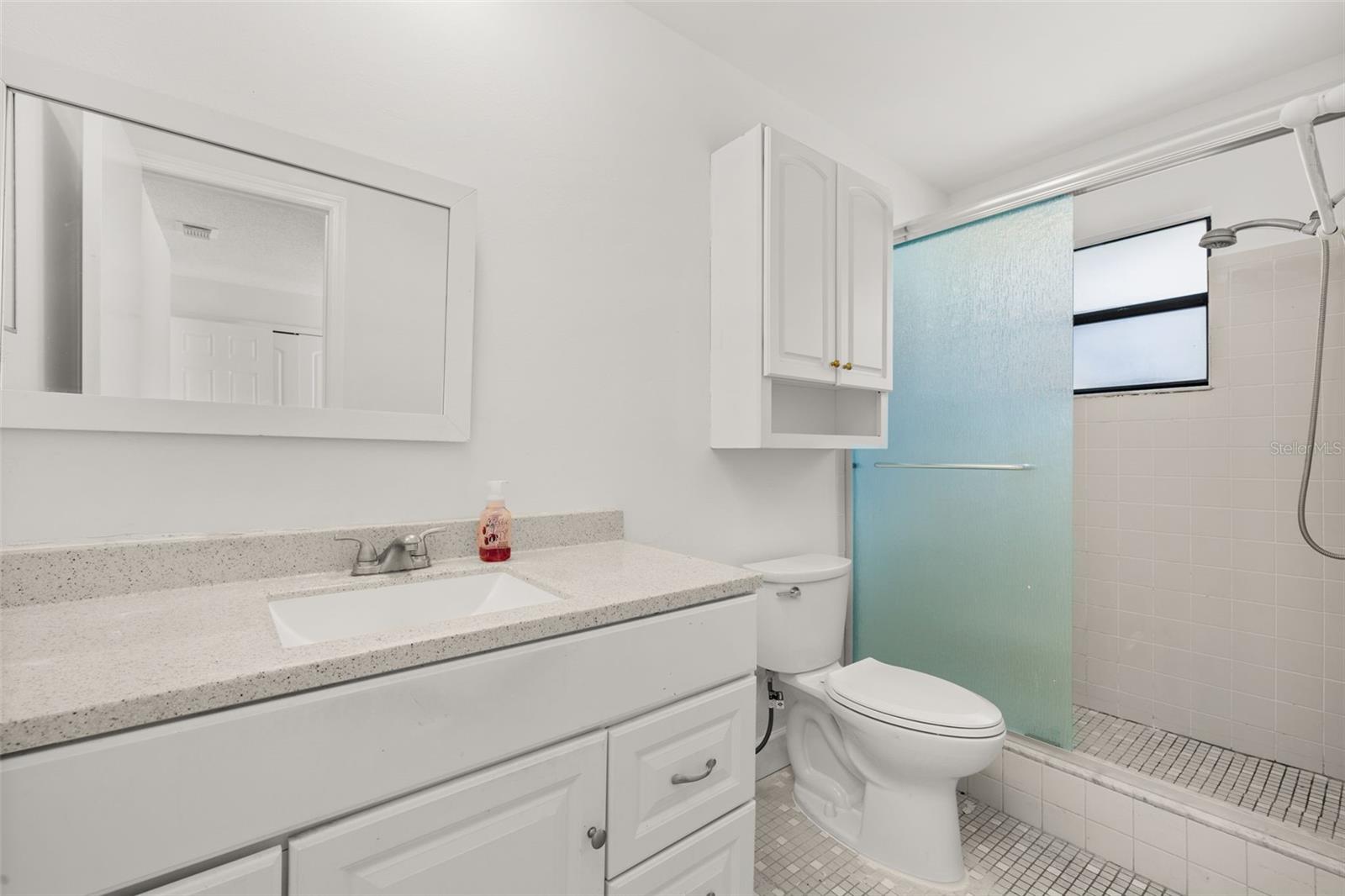 Image 30 of 33 For 522 Boxelder Avenue