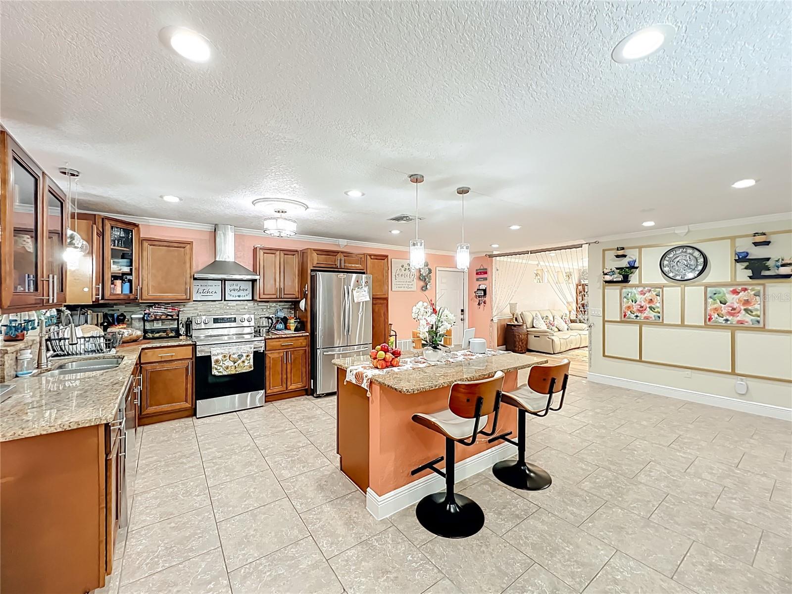 Image 22 of 79 For 1395 Emerald Drive