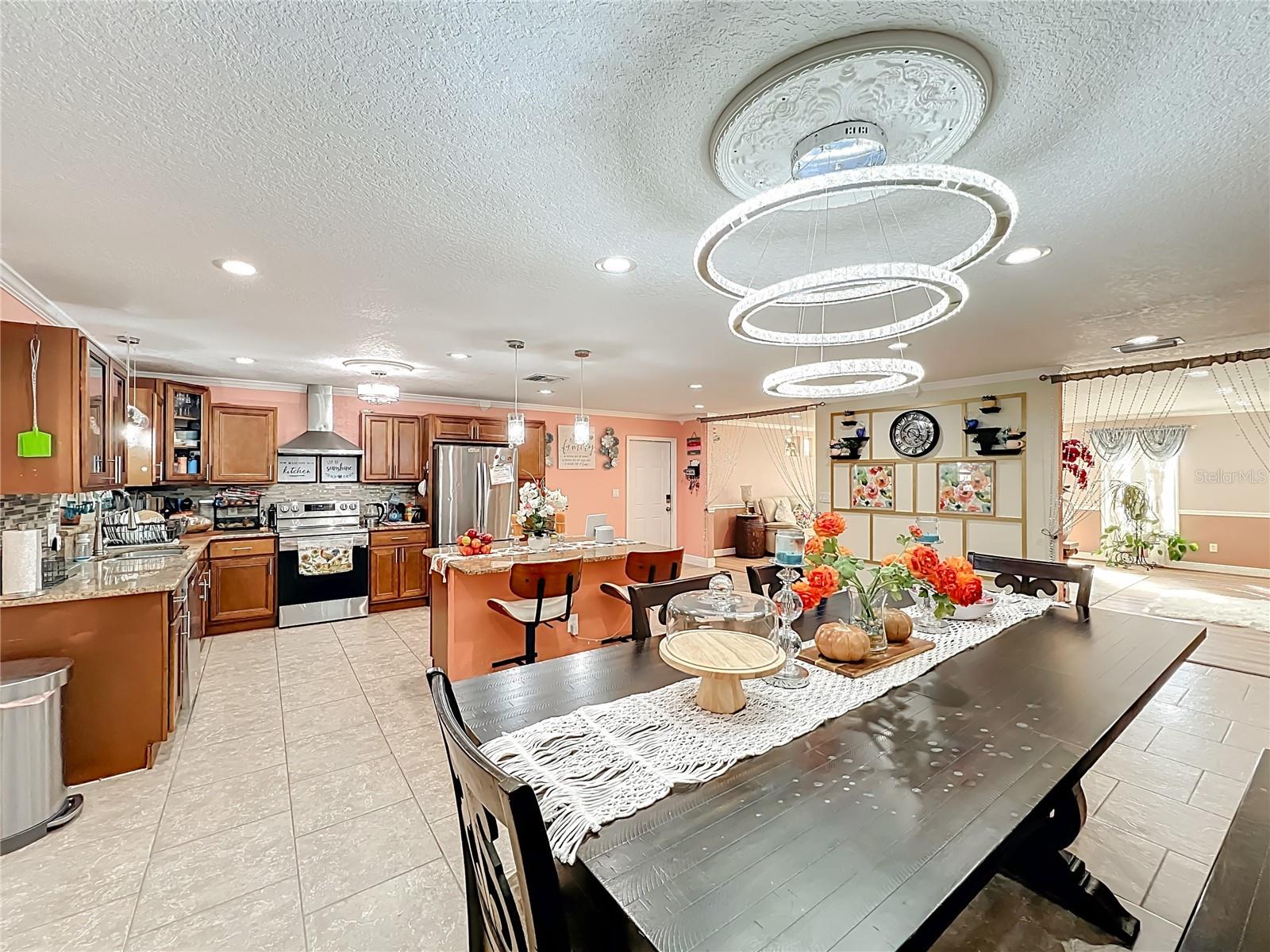 Image 24 of 79 For 1395 Emerald Drive