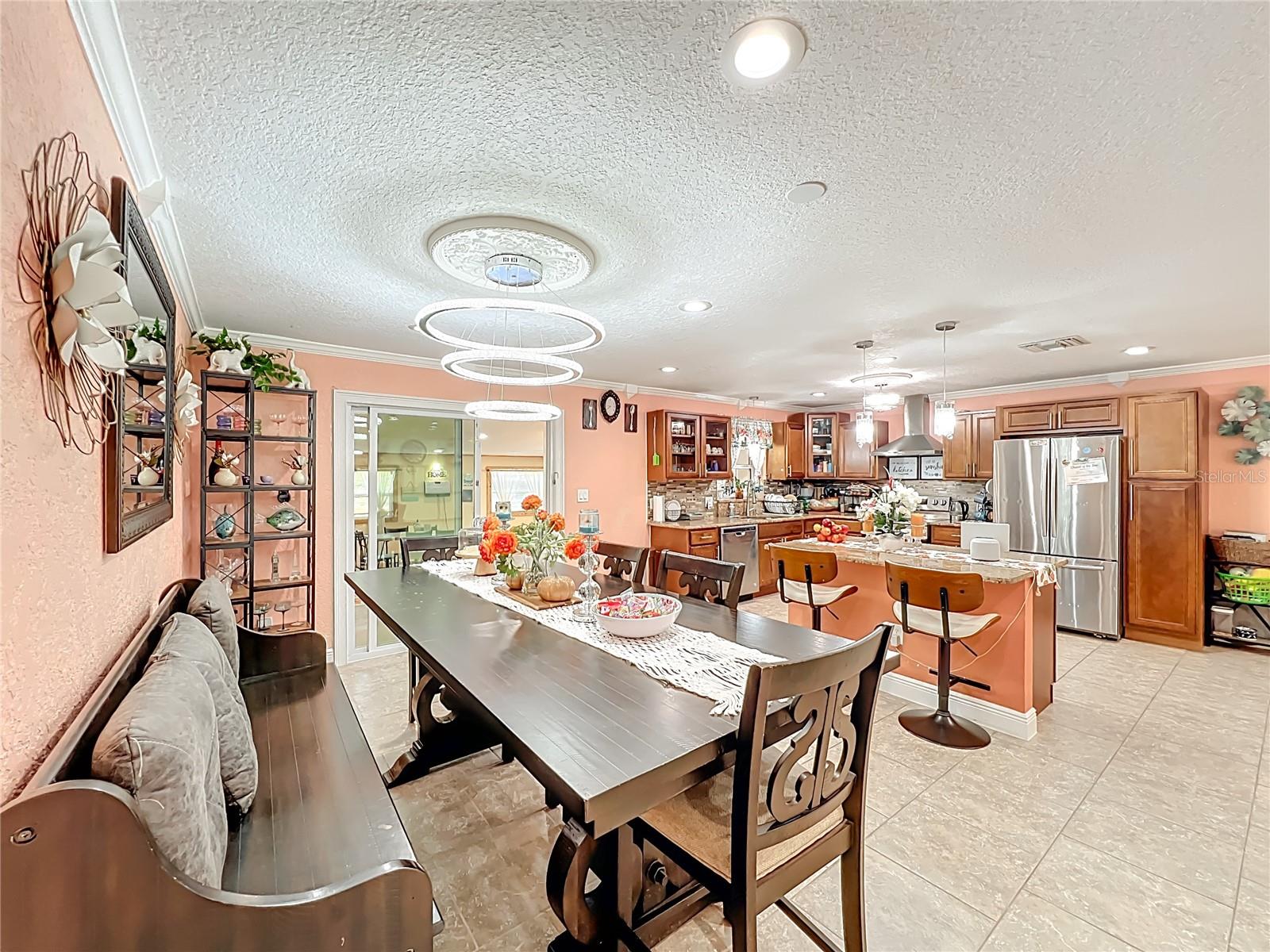 Image 25 of 79 For 1395 Emerald Drive