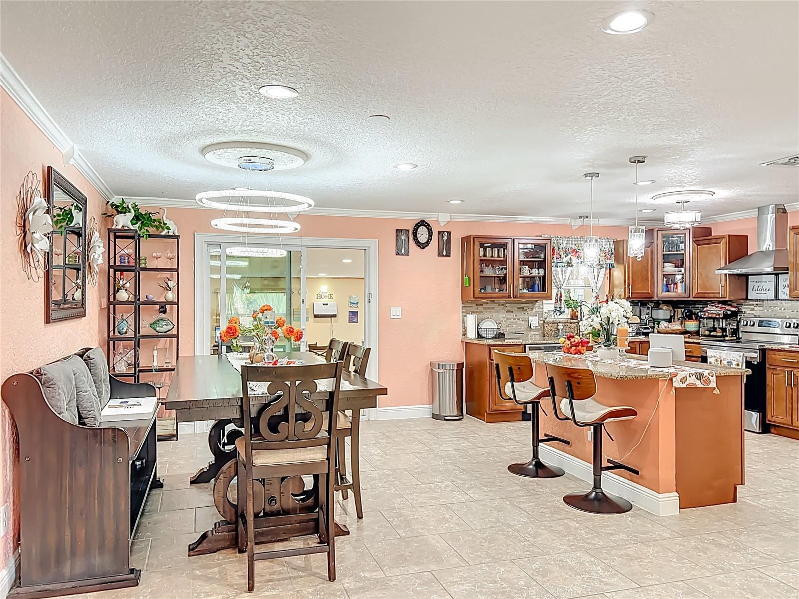 Image 26 of 79 For 1395 Emerald Drive