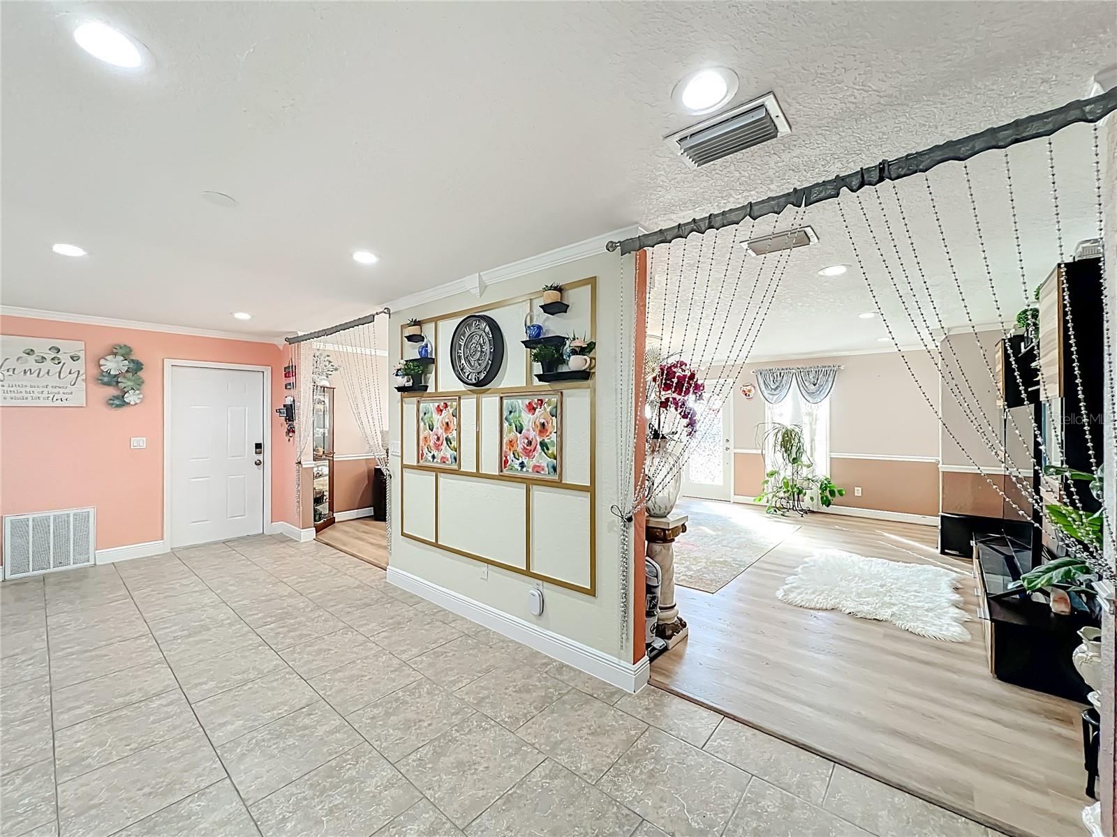 Image 28 of 79 For 1395 Emerald Drive