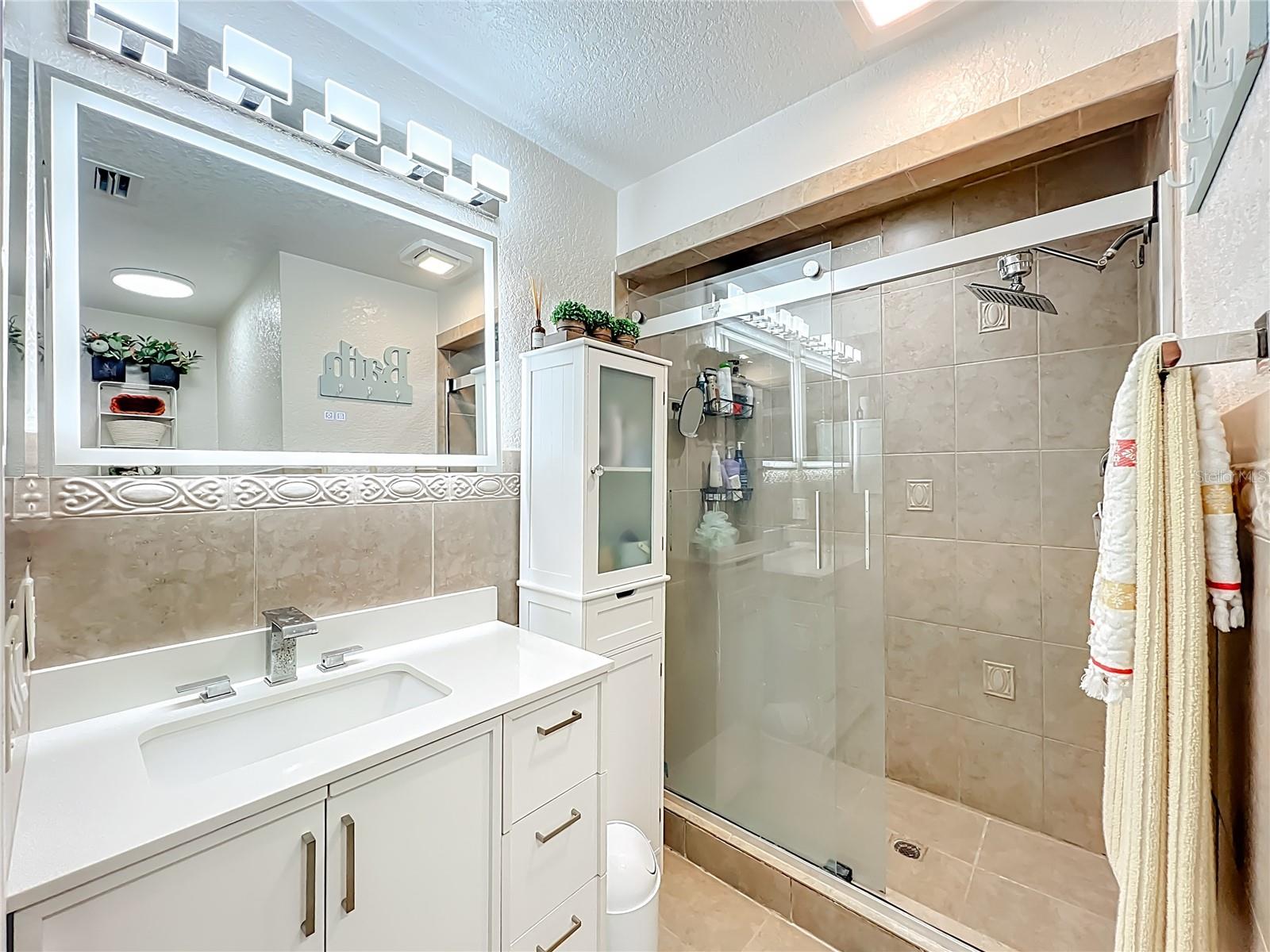 Image 39 of 79 For 1395 Emerald Drive