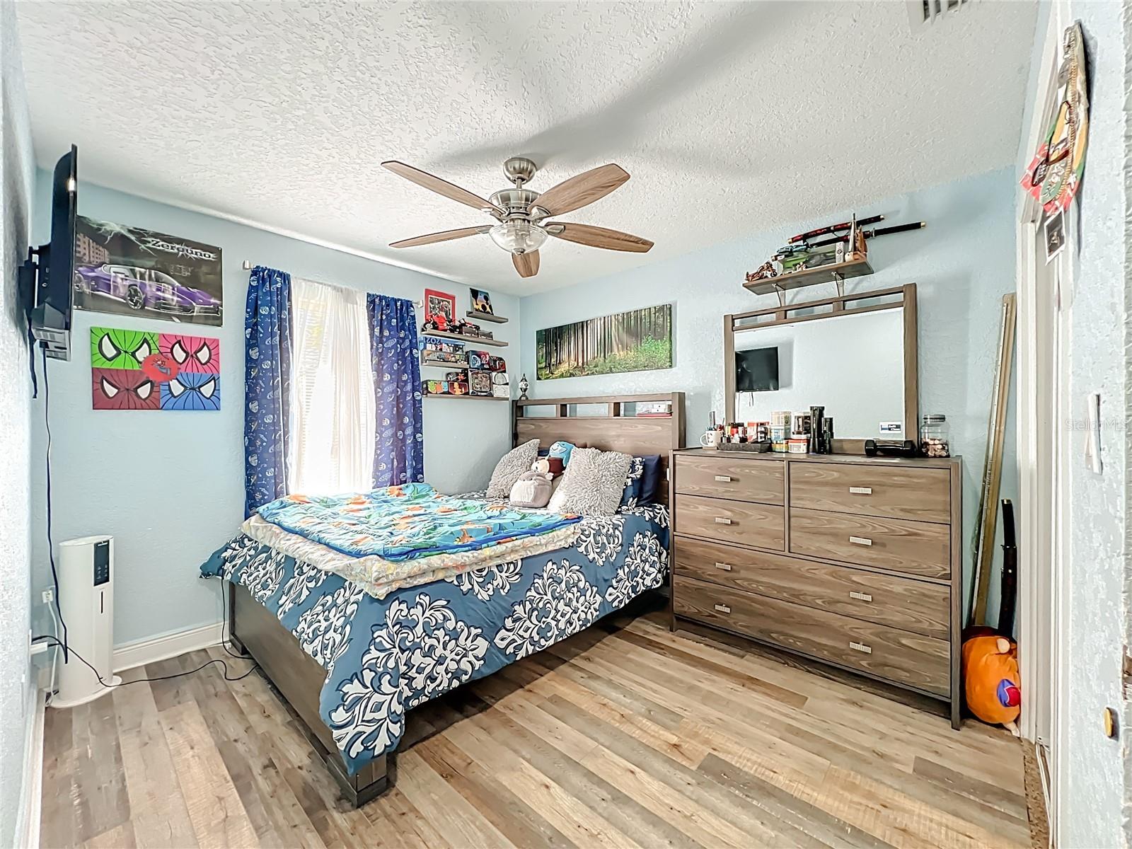 Image 42 of 79 For 1395 Emerald Drive