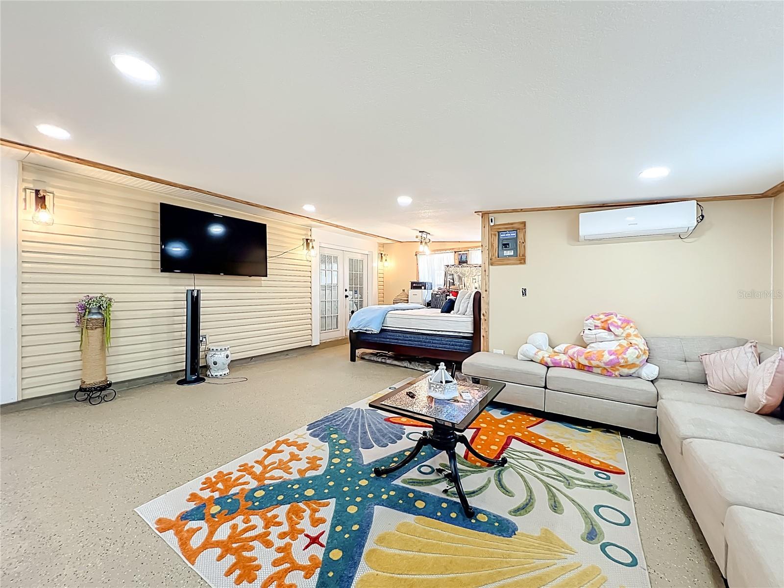 Image 44 of 79 For 1395 Emerald Drive