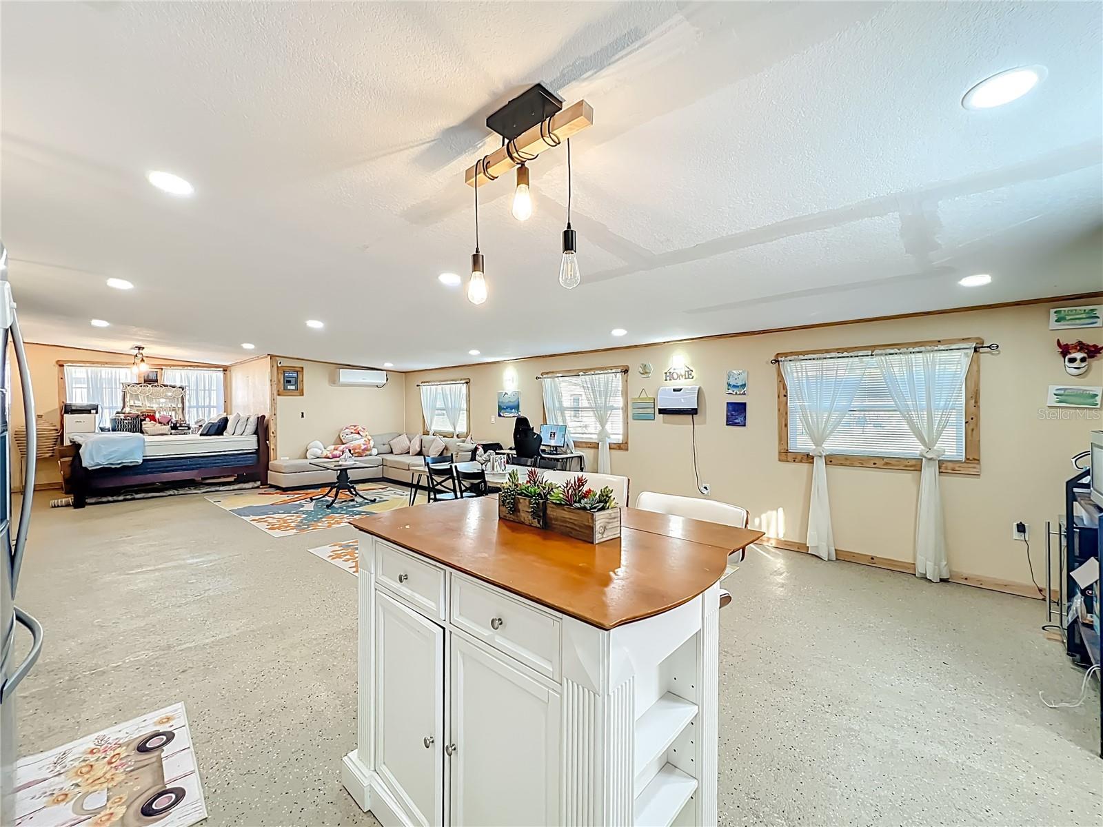 Image 50 of 79 For 1395 Emerald Drive