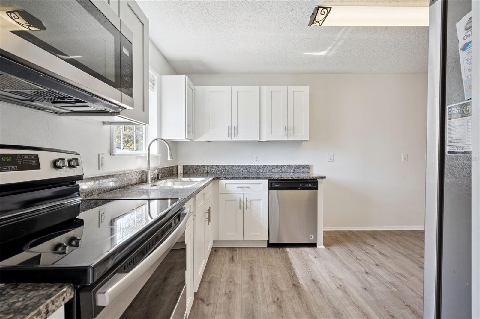 Image 12 of 48 For 507 Oakland Avenue