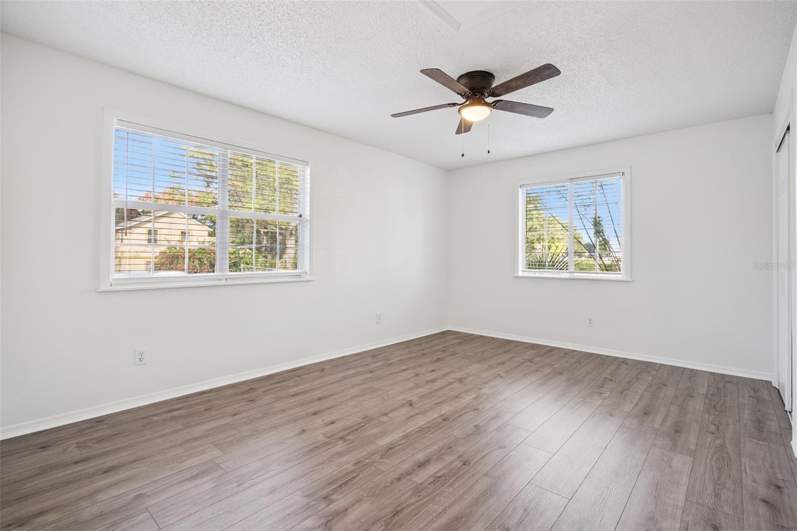 Image 21 of 48 For 507 Oakland Avenue