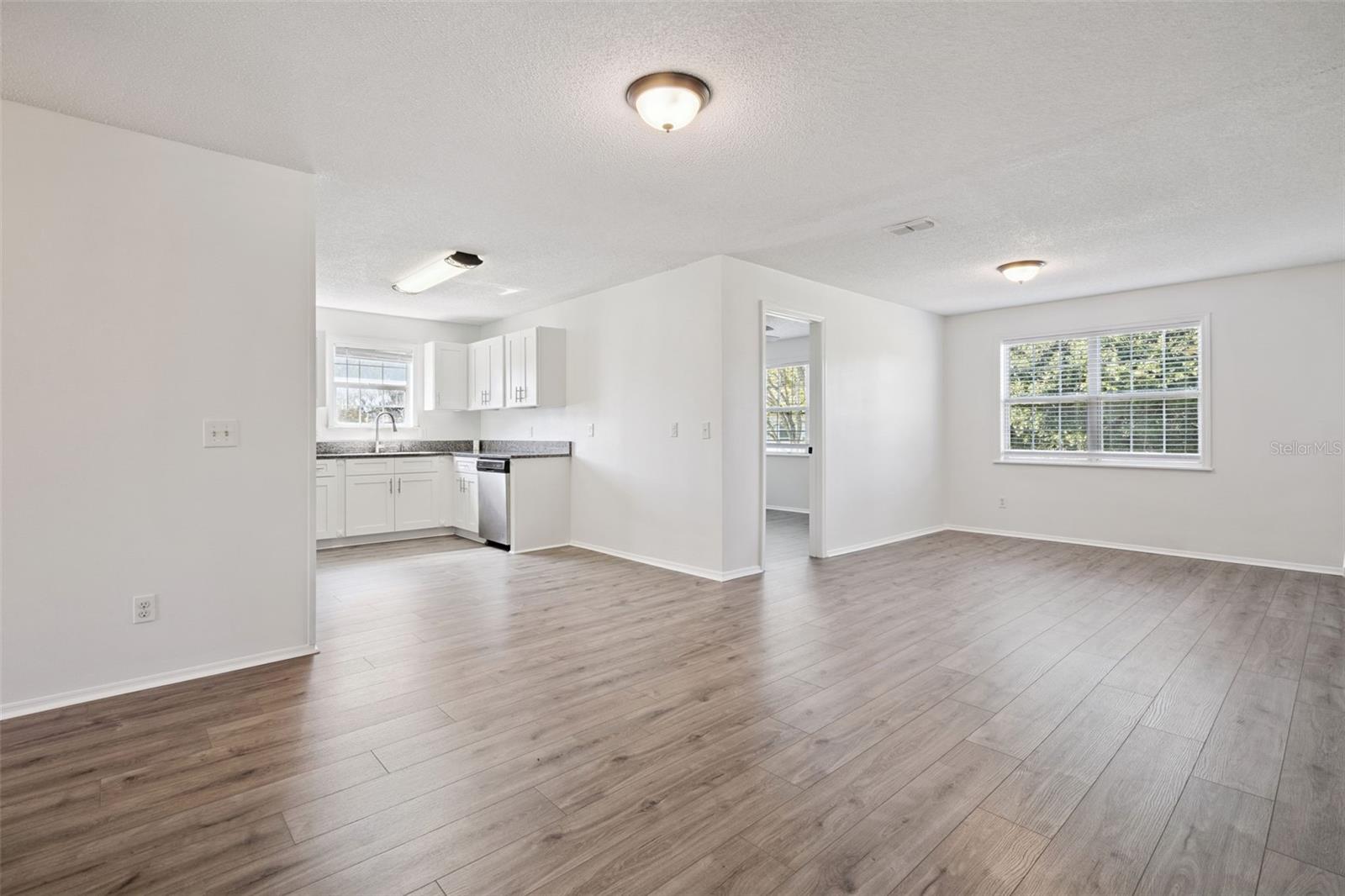 Image 4 of 48 For 507 Oakland Avenue