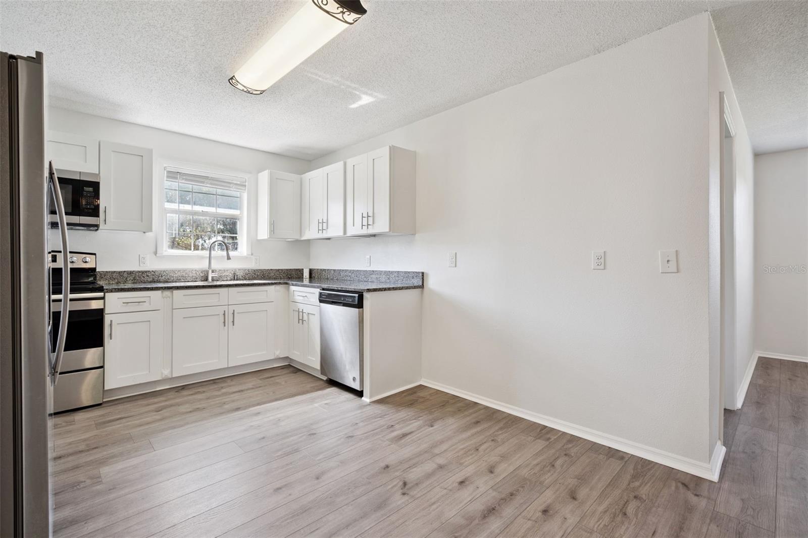 Image 9 of 48 For 507 Oakland Avenue