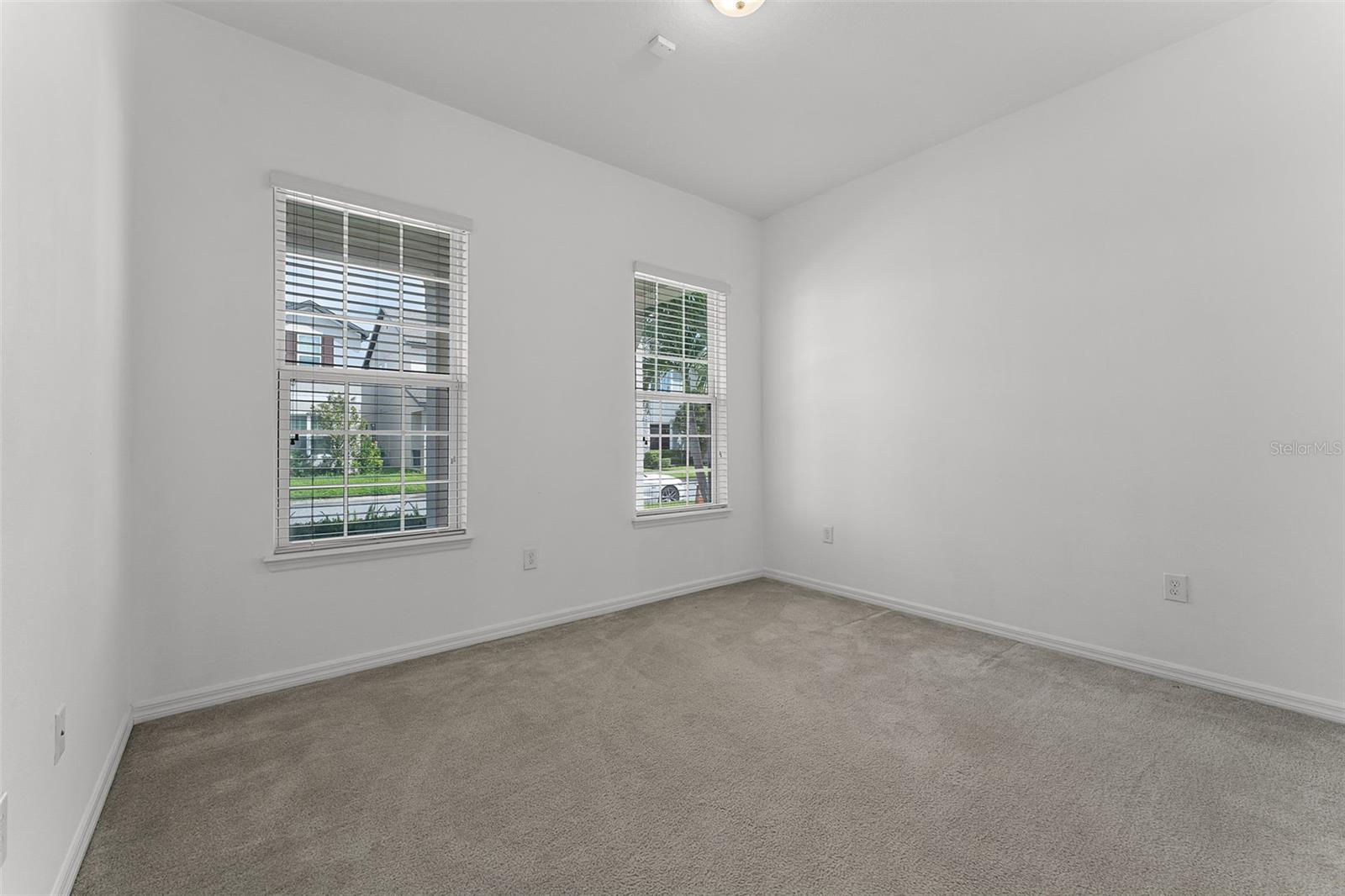 Image 17 of 34 For 12676 Salomon Cove Drive