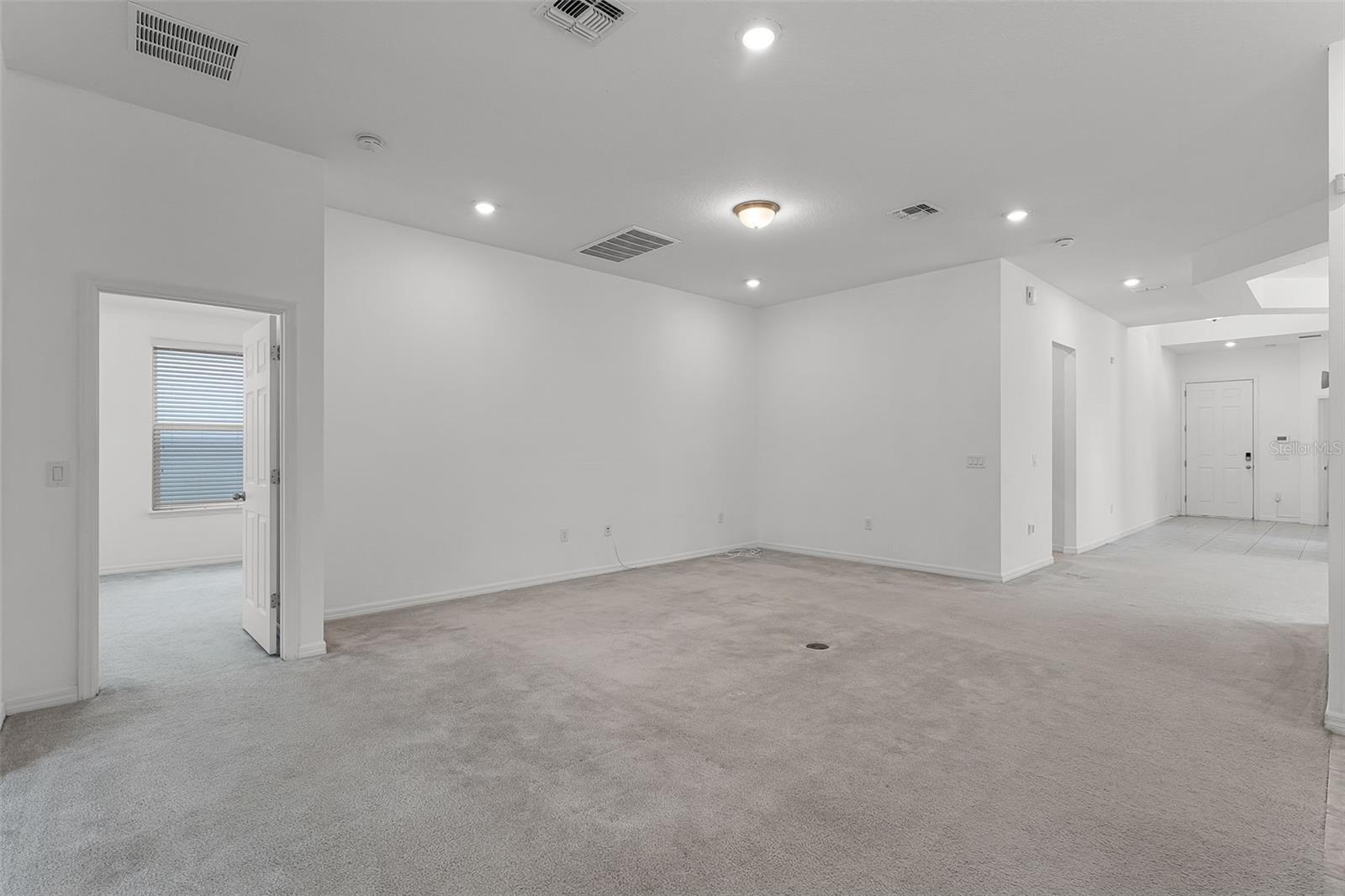 Image 6 of 34 For 12676 Salomon Cove Drive