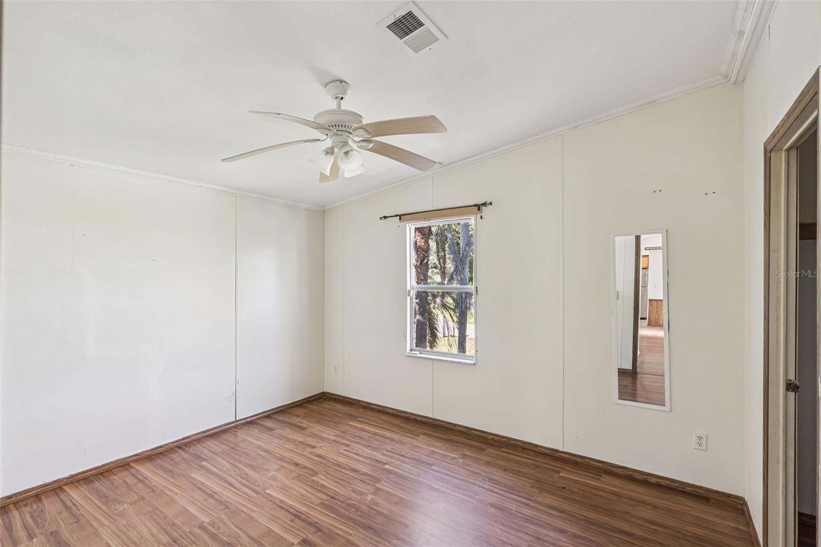 Image 11 of 31 For 16845 Bay Avenue