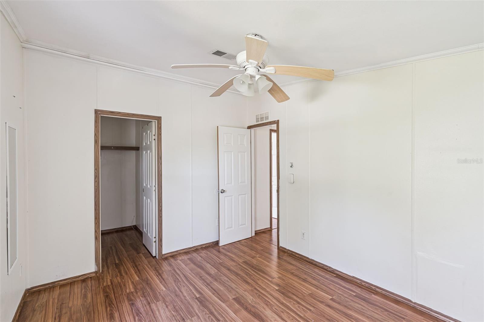 Image 12 of 31 For 16845 Bay Avenue