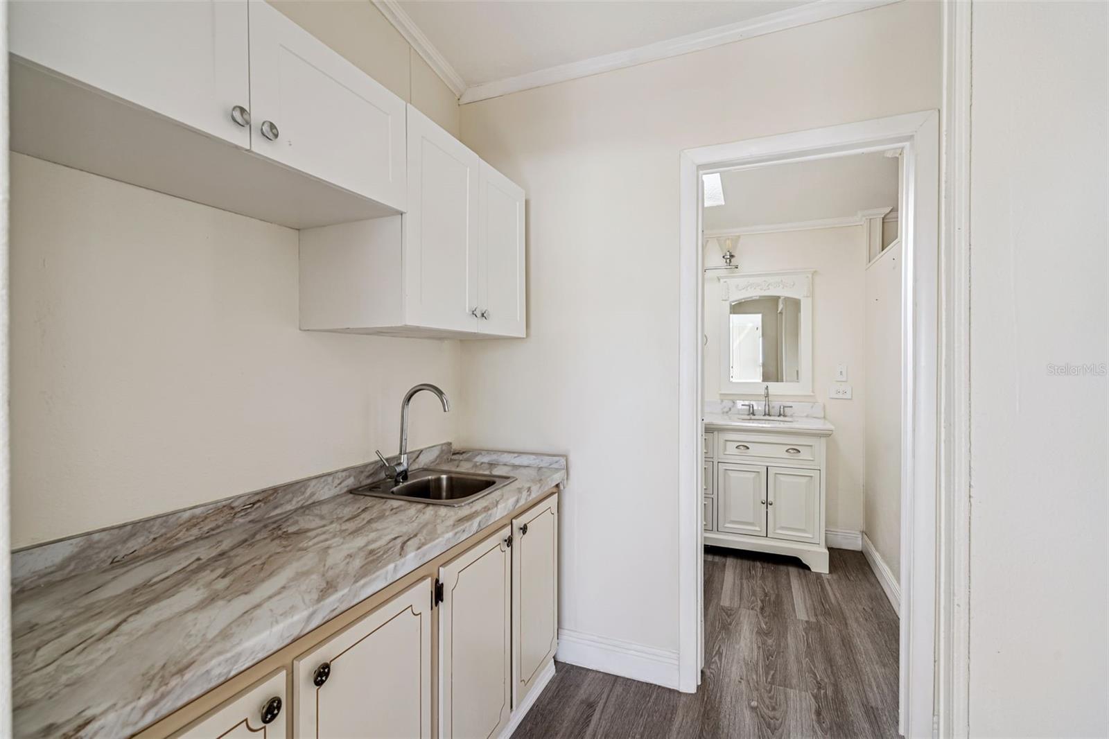 Image 18 of 31 For 16845 Bay Avenue