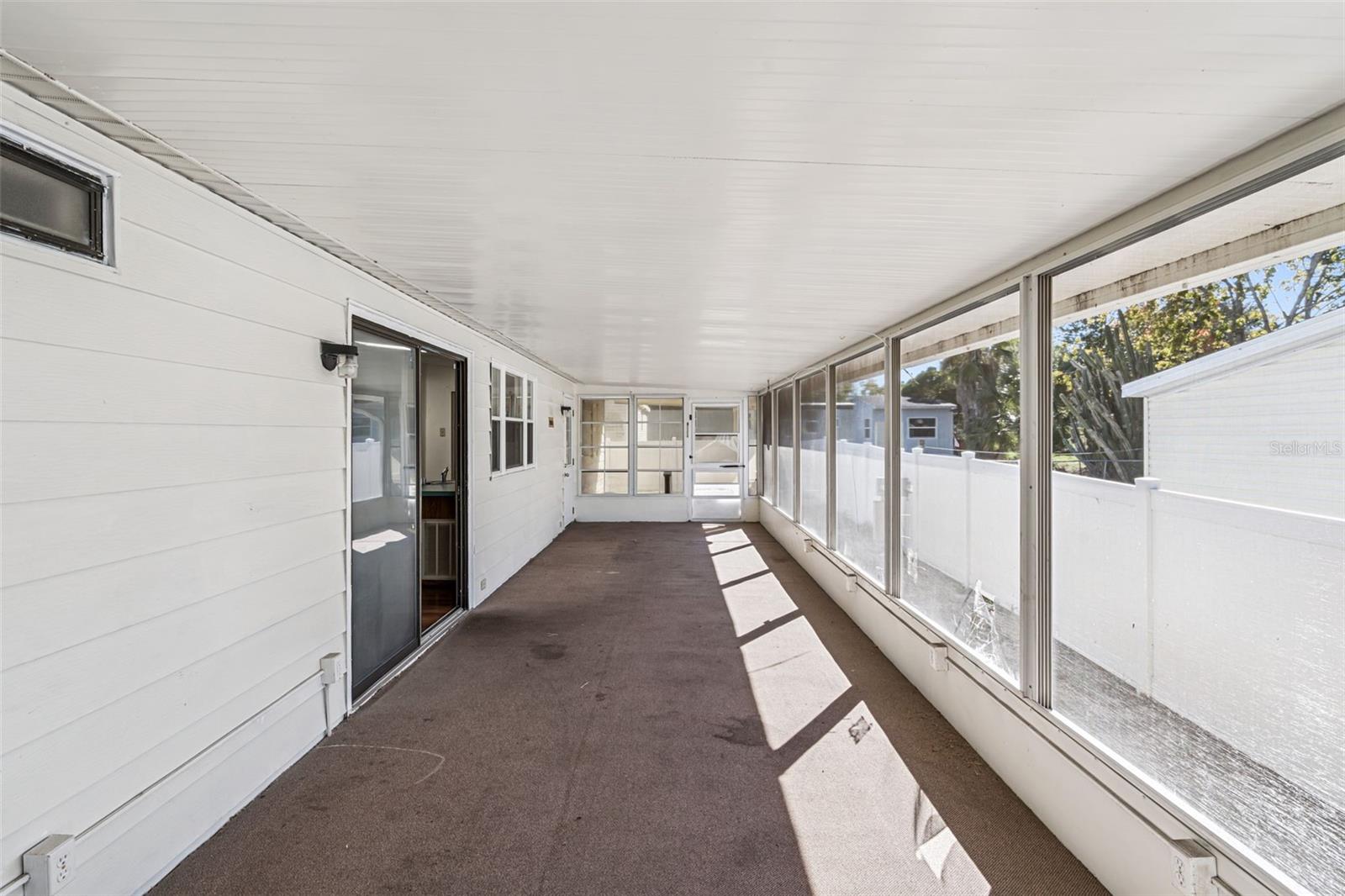 Image 20 of 31 For 16845 Bay Avenue