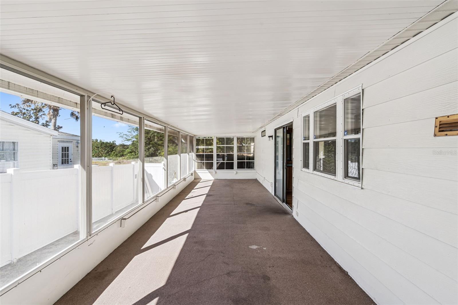 Image 21 of 31 For 16845 Bay Avenue