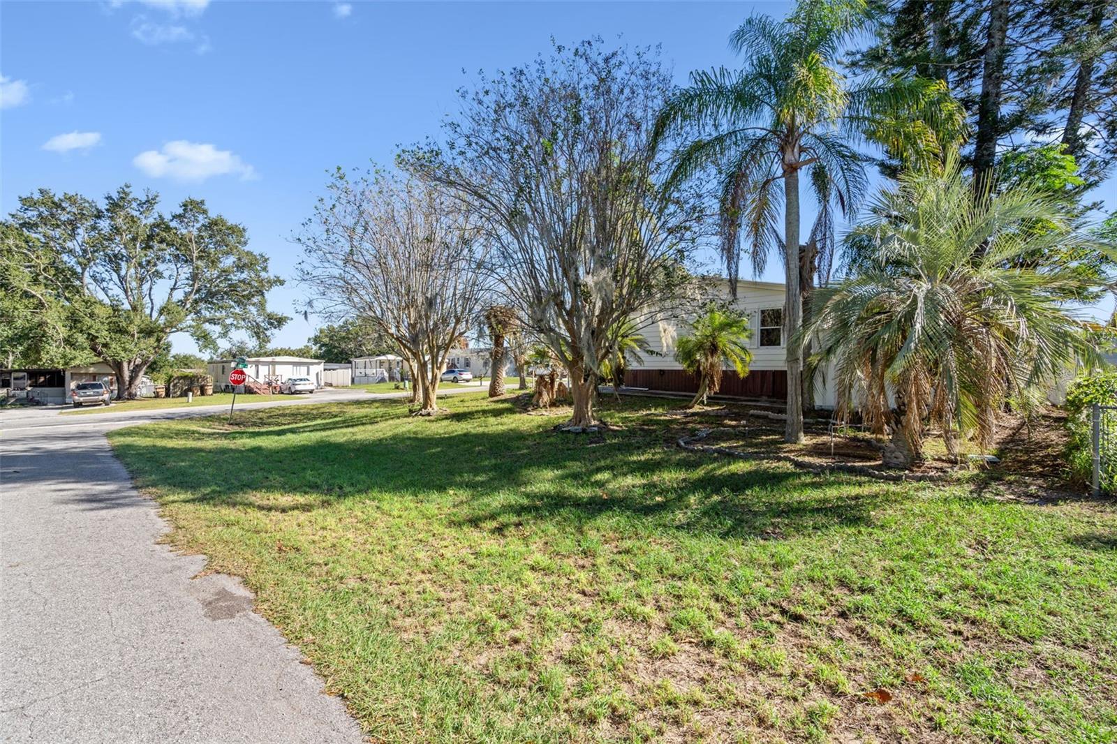 Image 23 of 31 For 16845 Bay Avenue