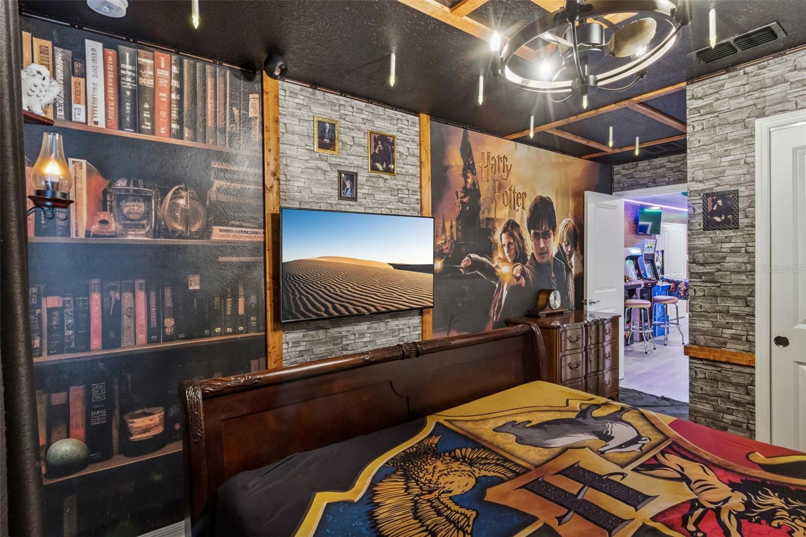 Image 17 of 54 For 4210 Lana Avenue