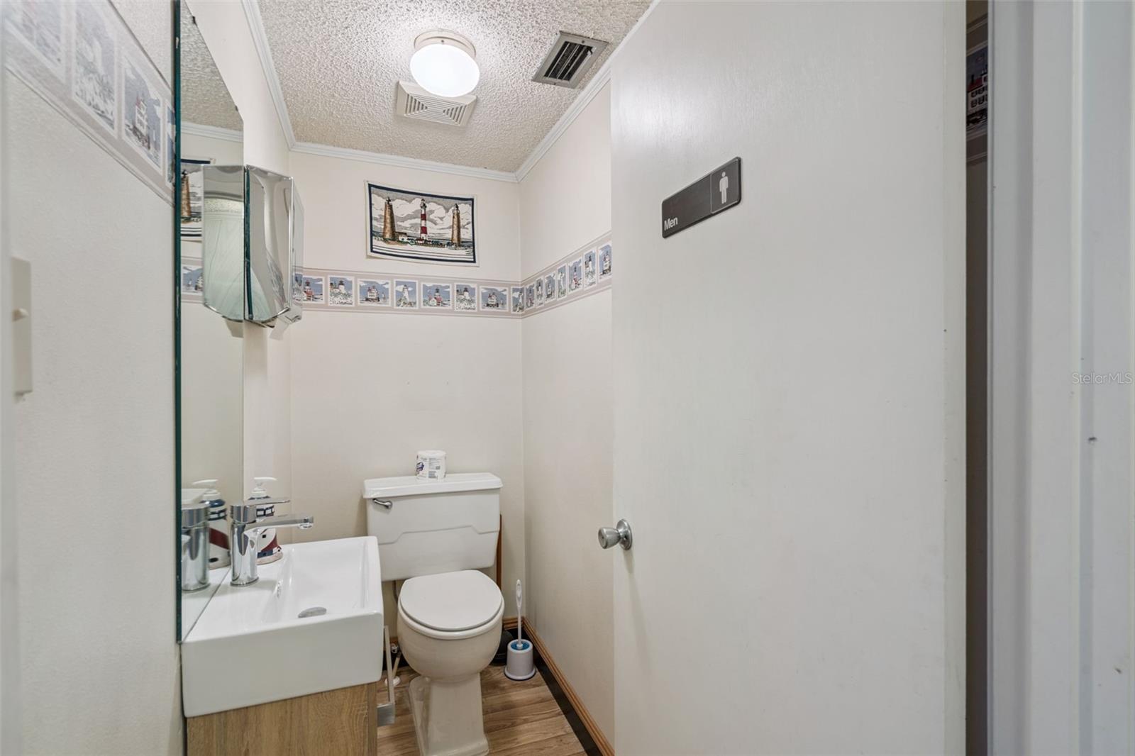 Image 16 of 28 For 1610 1st Street S