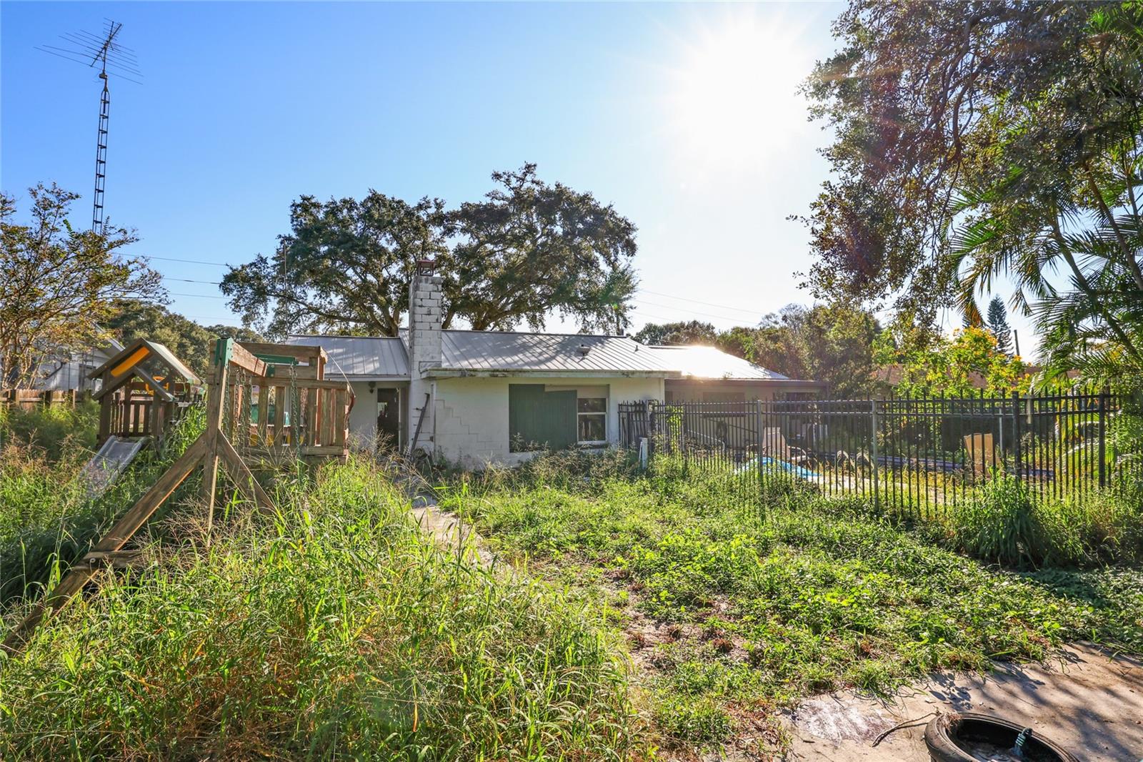 Image 6 of 9 For 245 16th Street Ne