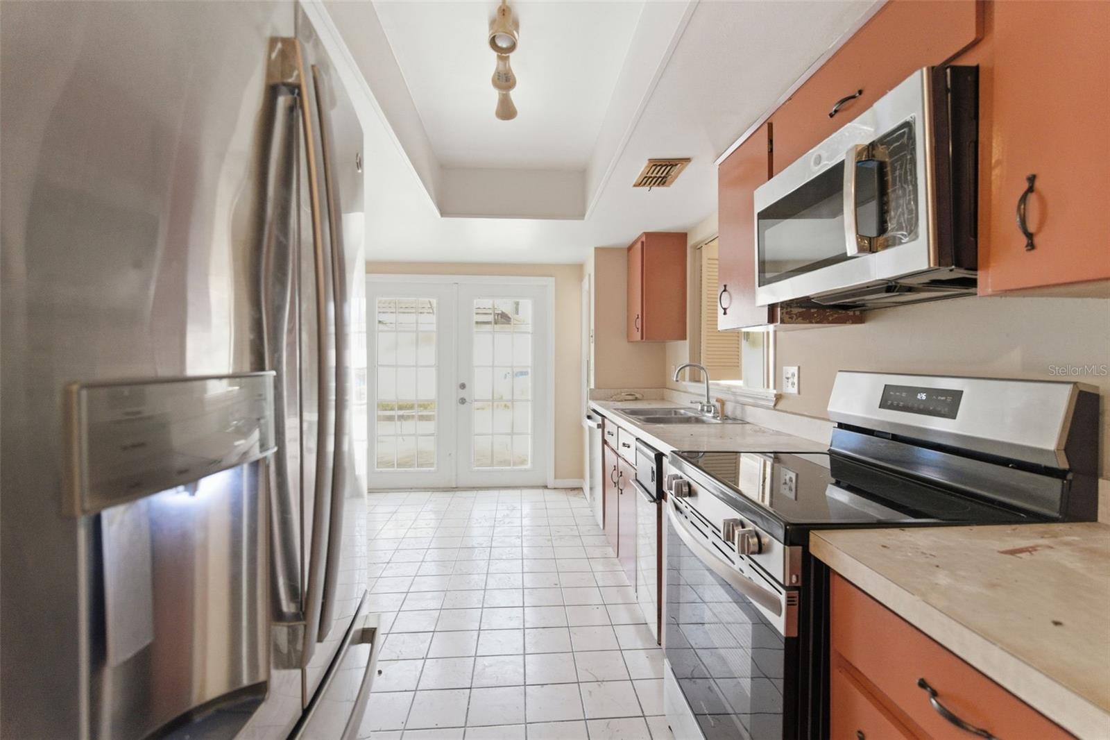 Image 17 of 29 For 4912 Easter Circle 12