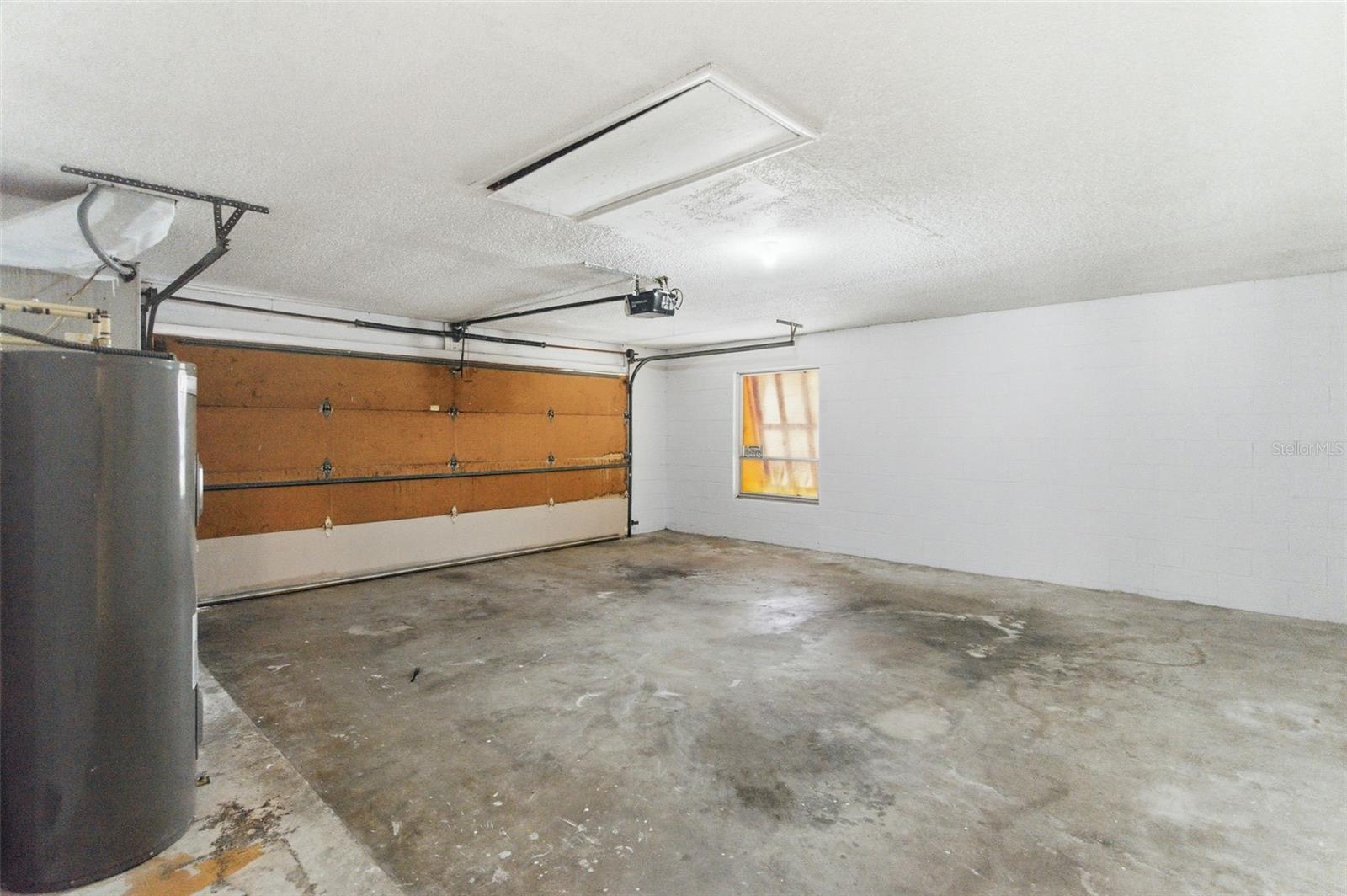 Image 24 of 29 For 4912 Easter Circle 12