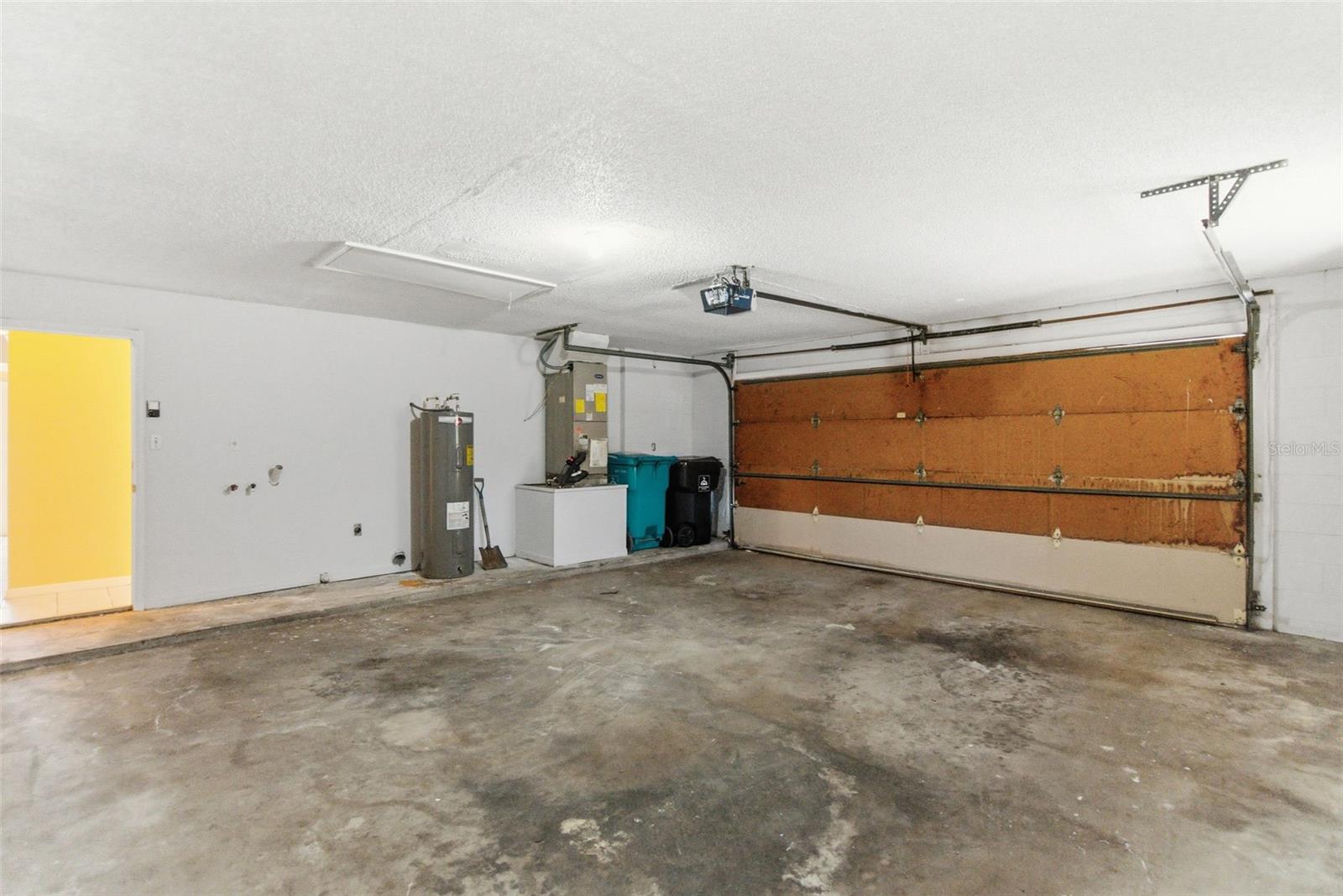 Image 25 of 29 For 4912 Easter Circle 12