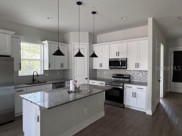 Image 20 of 26 For 2061 19th Avenue Sw