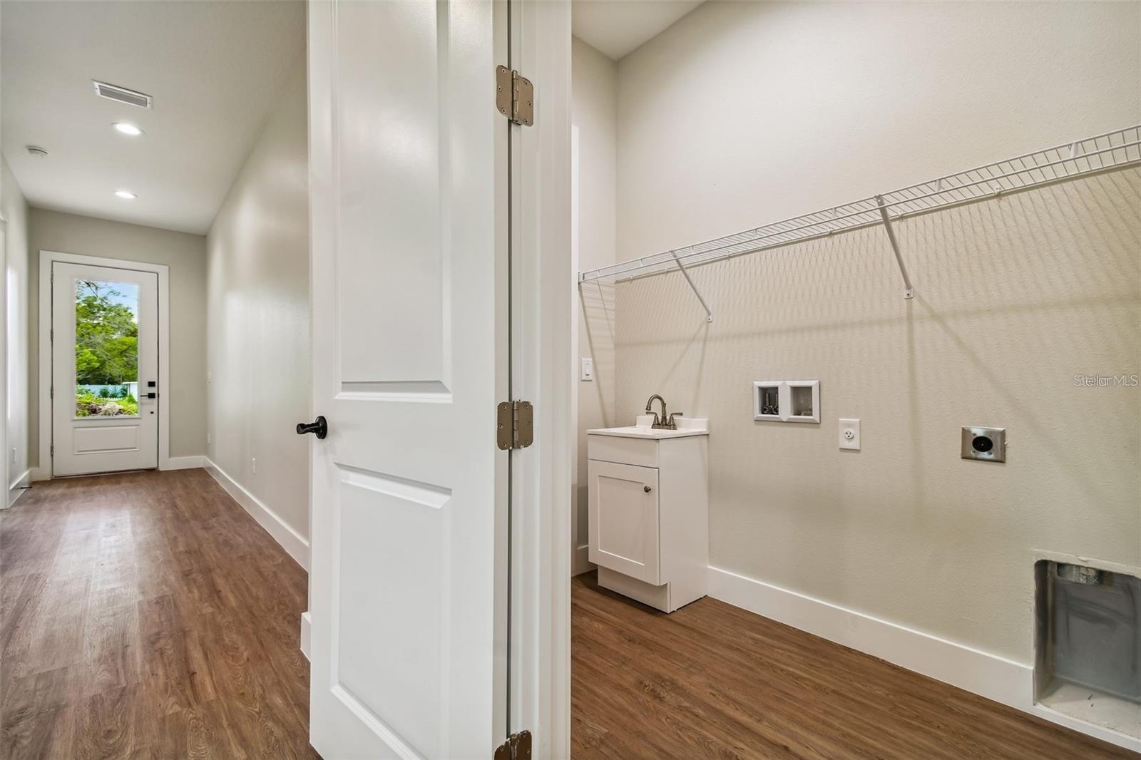 Image 3 of 26 For 2061 19th Avenue Sw