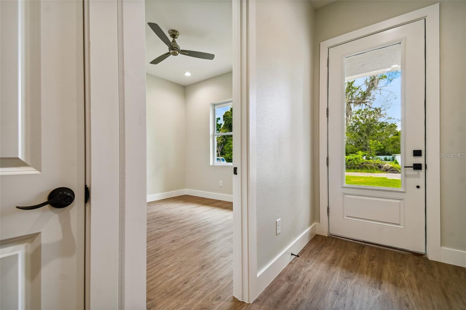 Image 4 of 26 For 2061 19th Avenue Sw