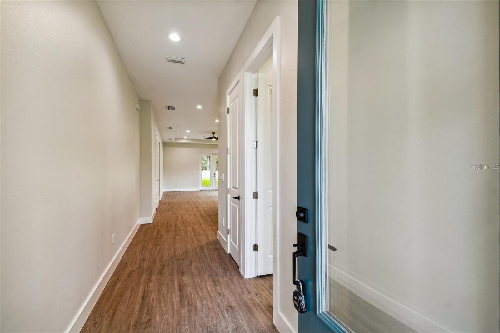 Image 5 of 26 For 2061 19th Avenue Sw