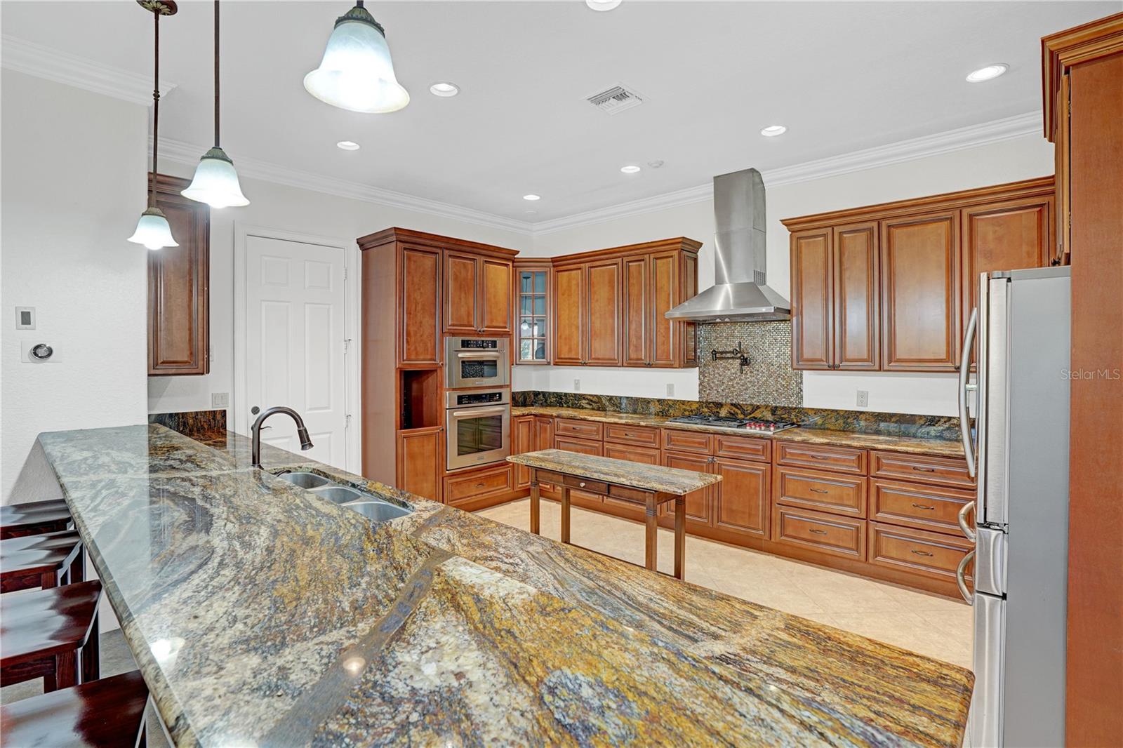 Image 12 of 72 For 5811 Blue Bonnet Court