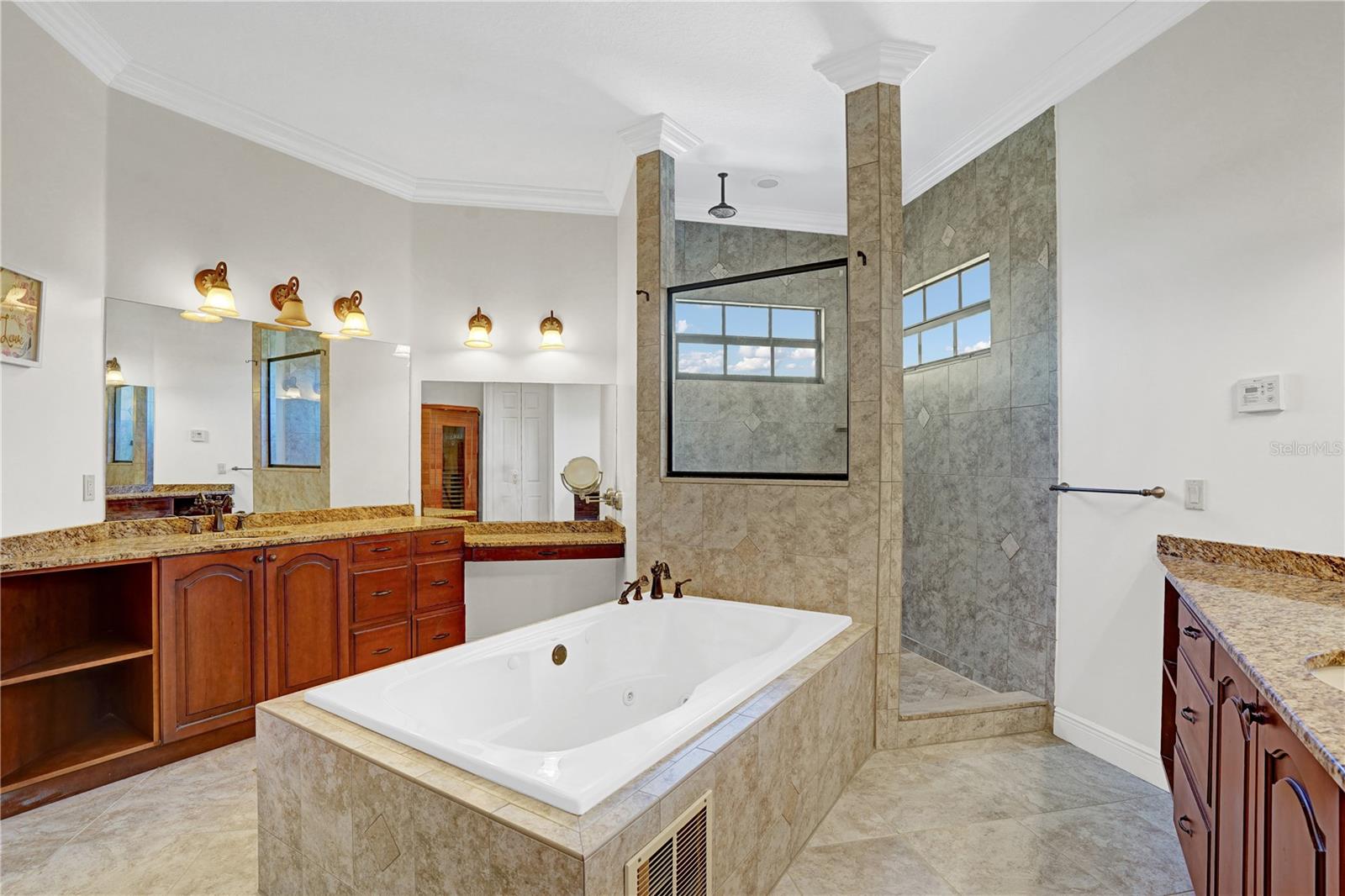 Image 40 of 72 For 5811 Blue Bonnet Court