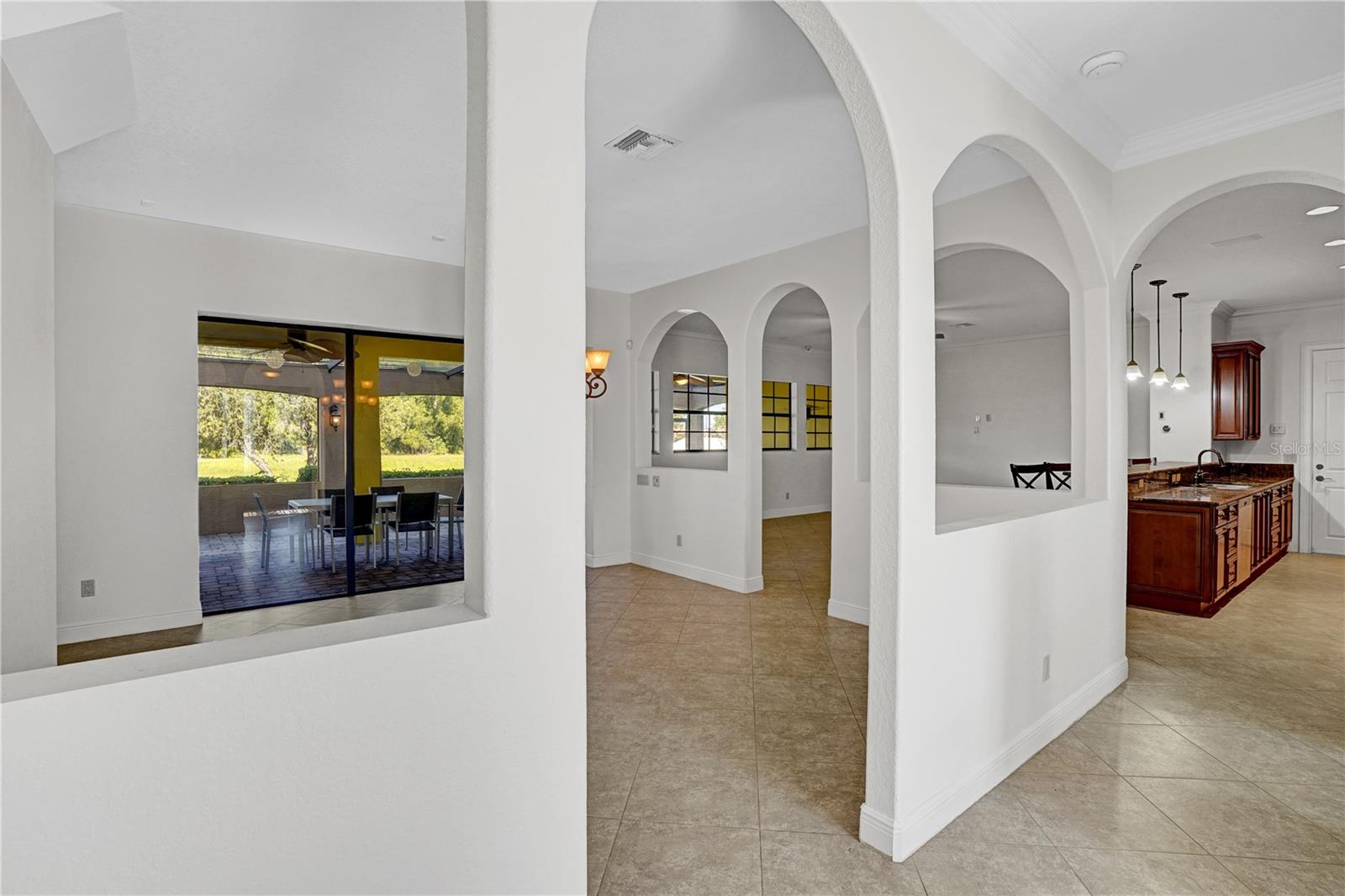 Image 5 of 72 For 5811 Blue Bonnet Court