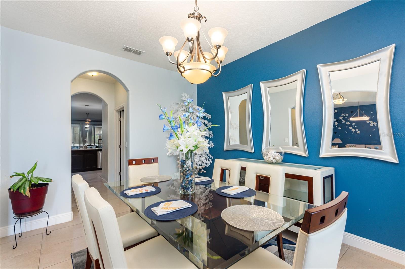 Image 5 of 28 For 1421 Daystar Lane