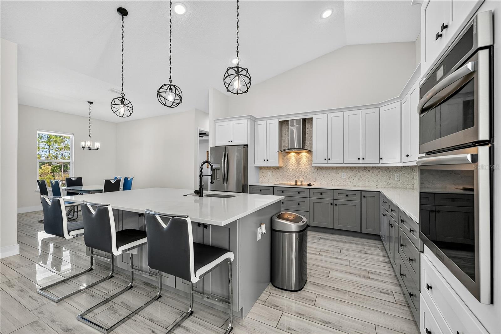 Image 27 of 63 For 18721 Seaview Street