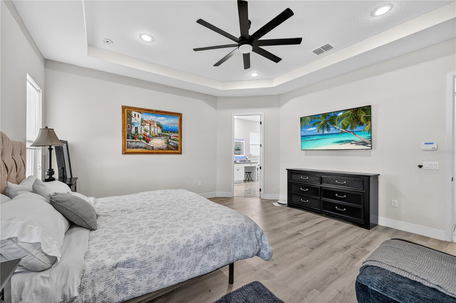 Image 41 of 63 For 18721 Seaview Street