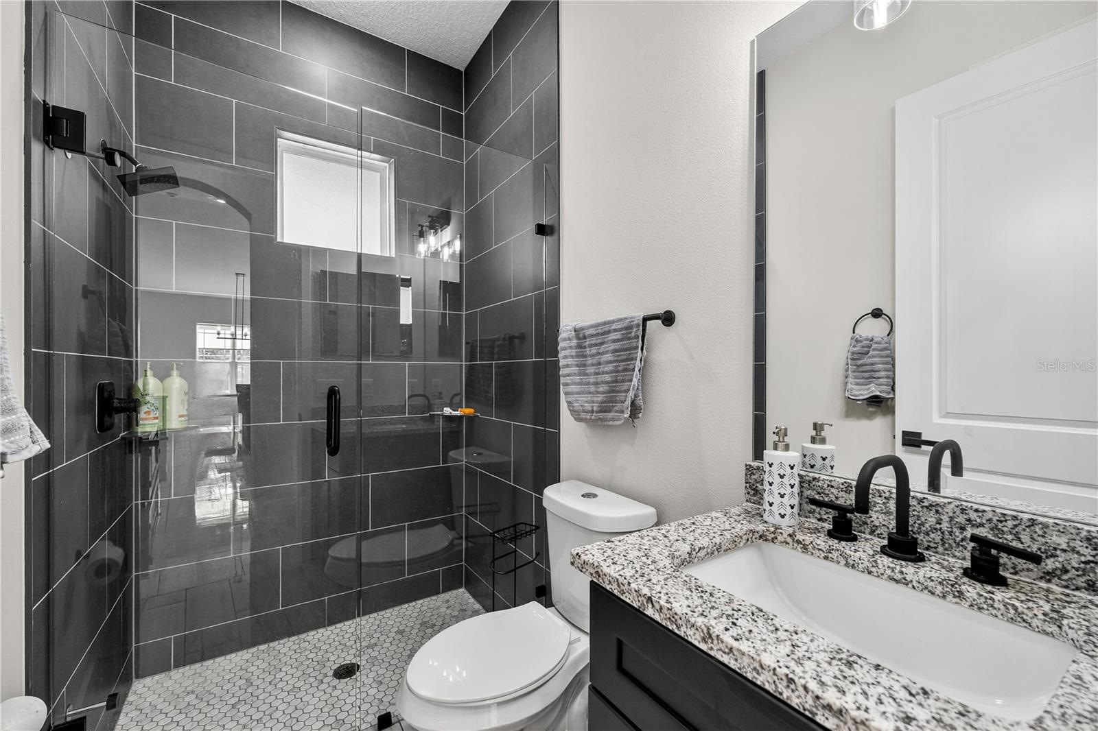 Image 51 of 63 For 18721 Seaview Street