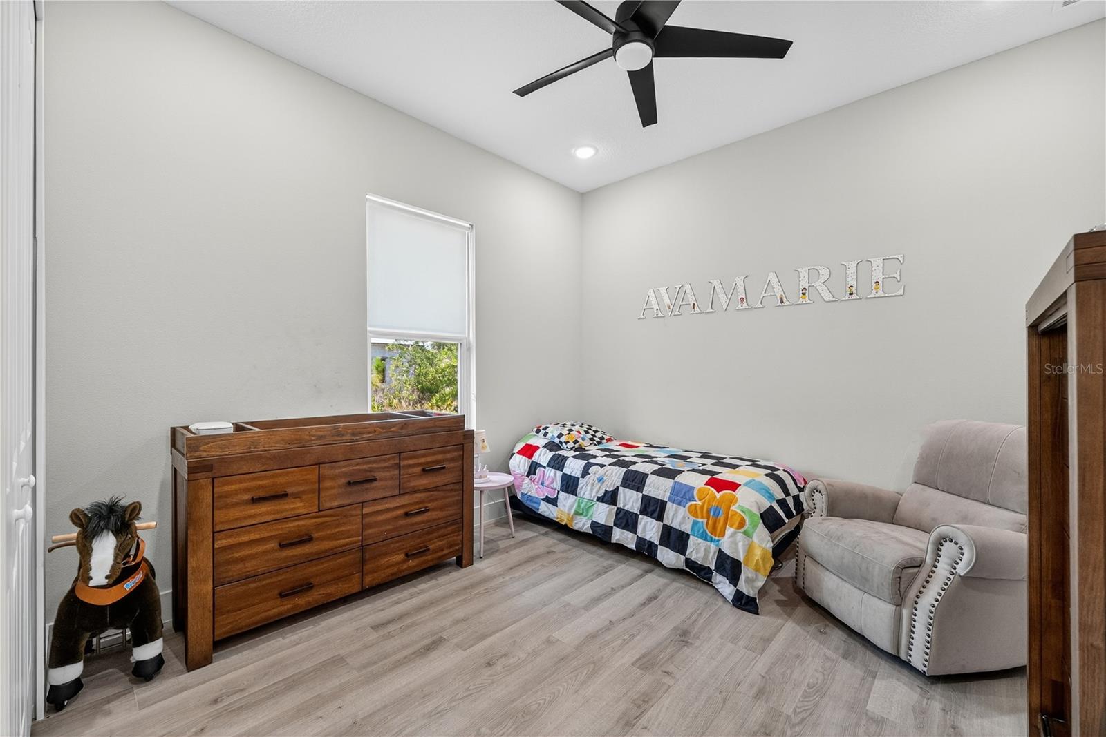 Image 52 of 63 For 18721 Seaview Street