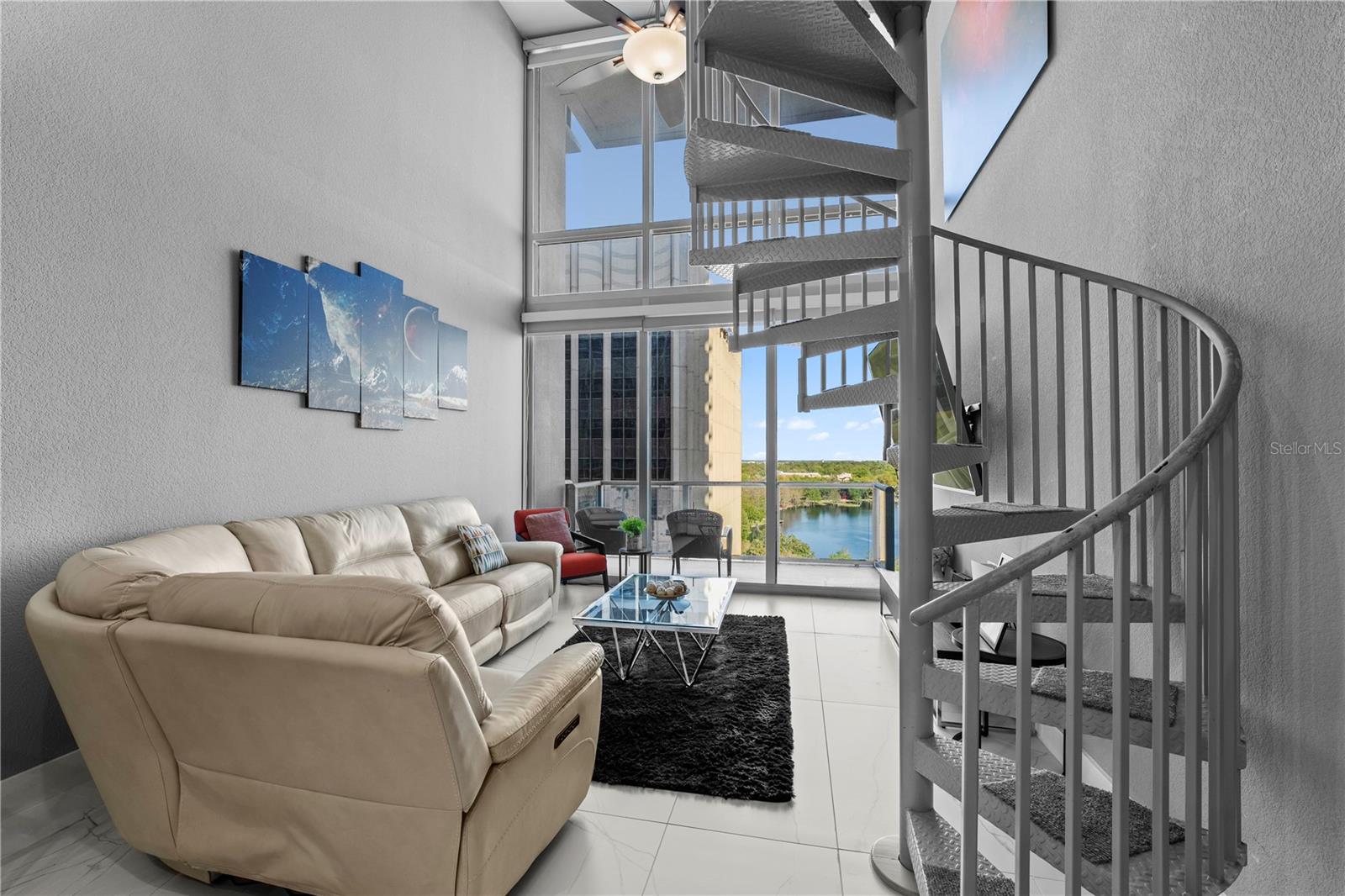 Image 13 of 32 For 150 Robinson Street 1007