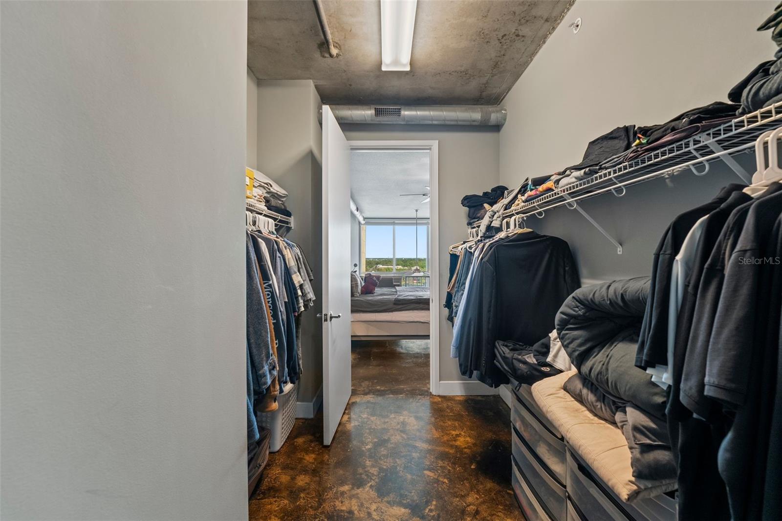 Image 23 of 32 For 150 Robinson Street 1007