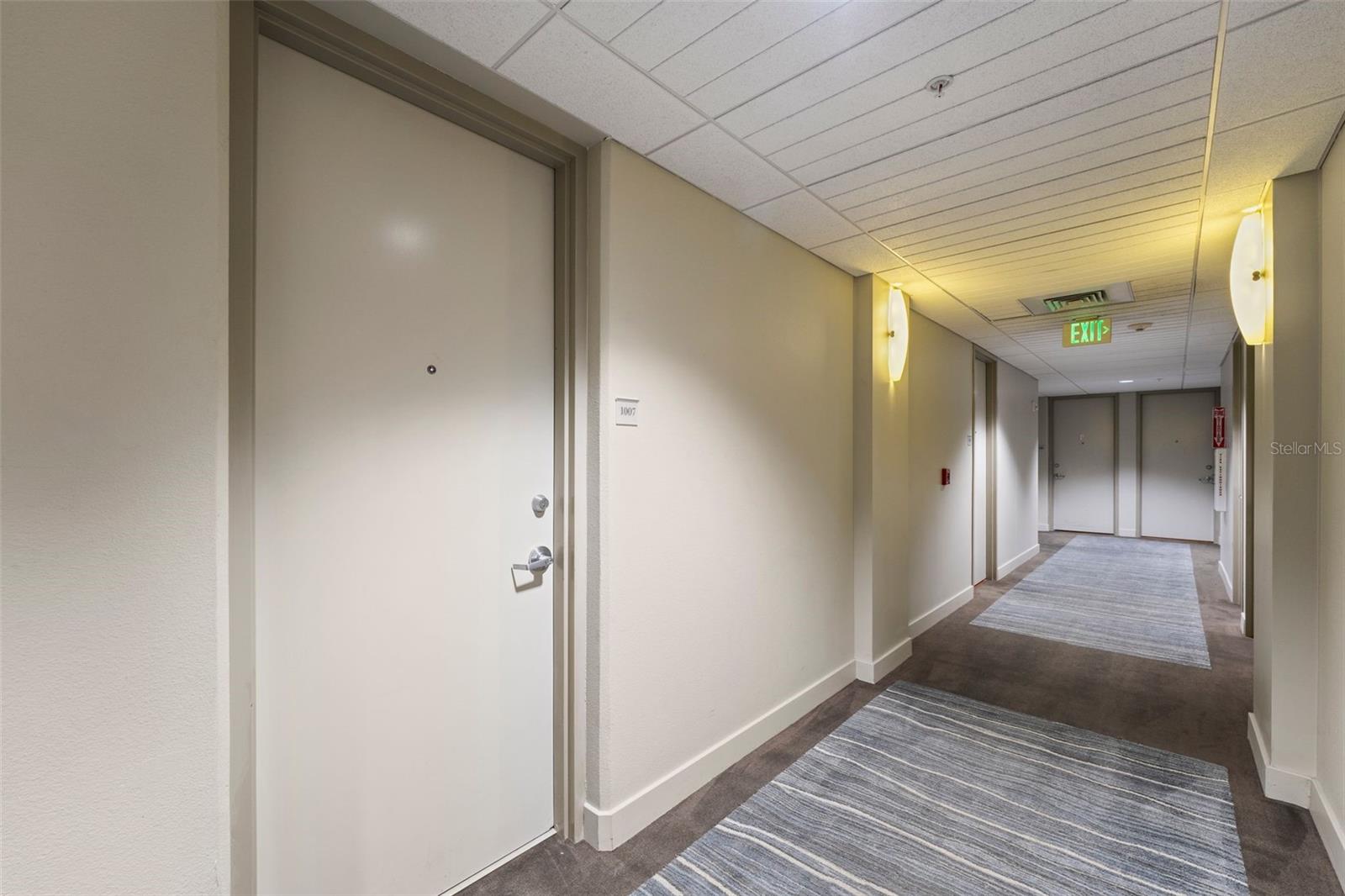 Image 5 of 32 For 150 Robinson Street 1007