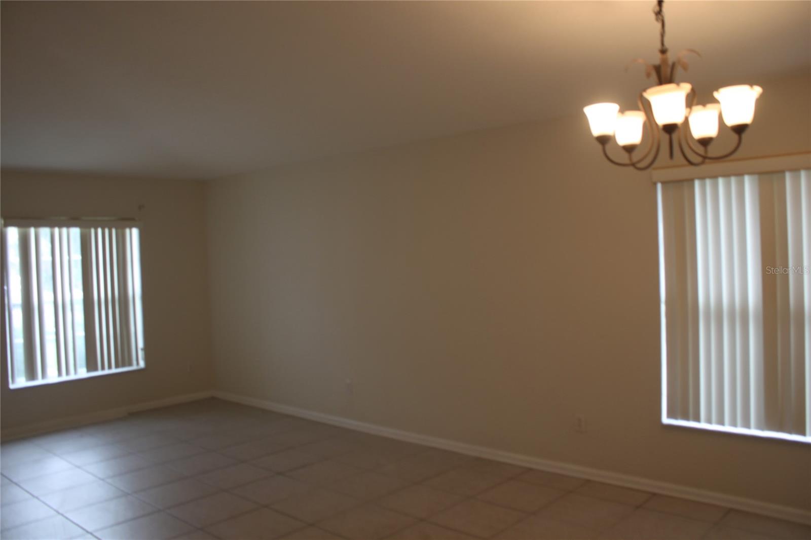 Image 5 of 12 For 2171 Granger Avenue