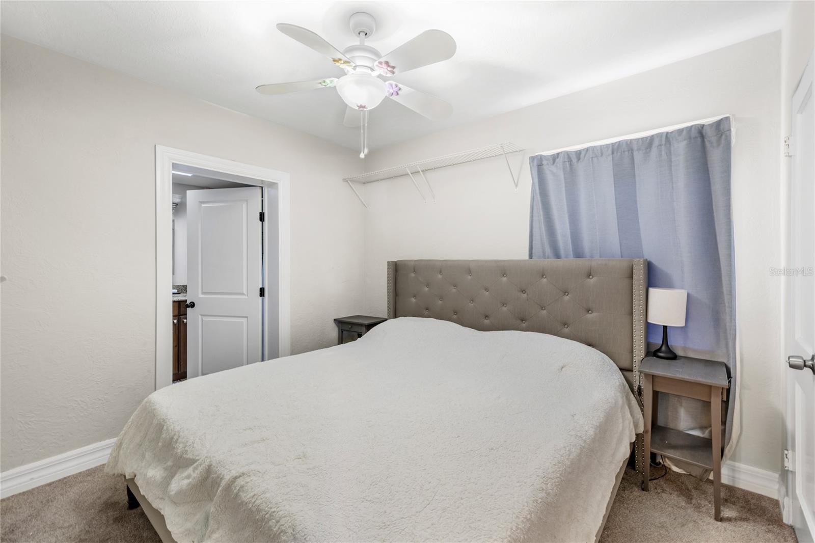 Image 18 of 38 For 807 Silver Drive