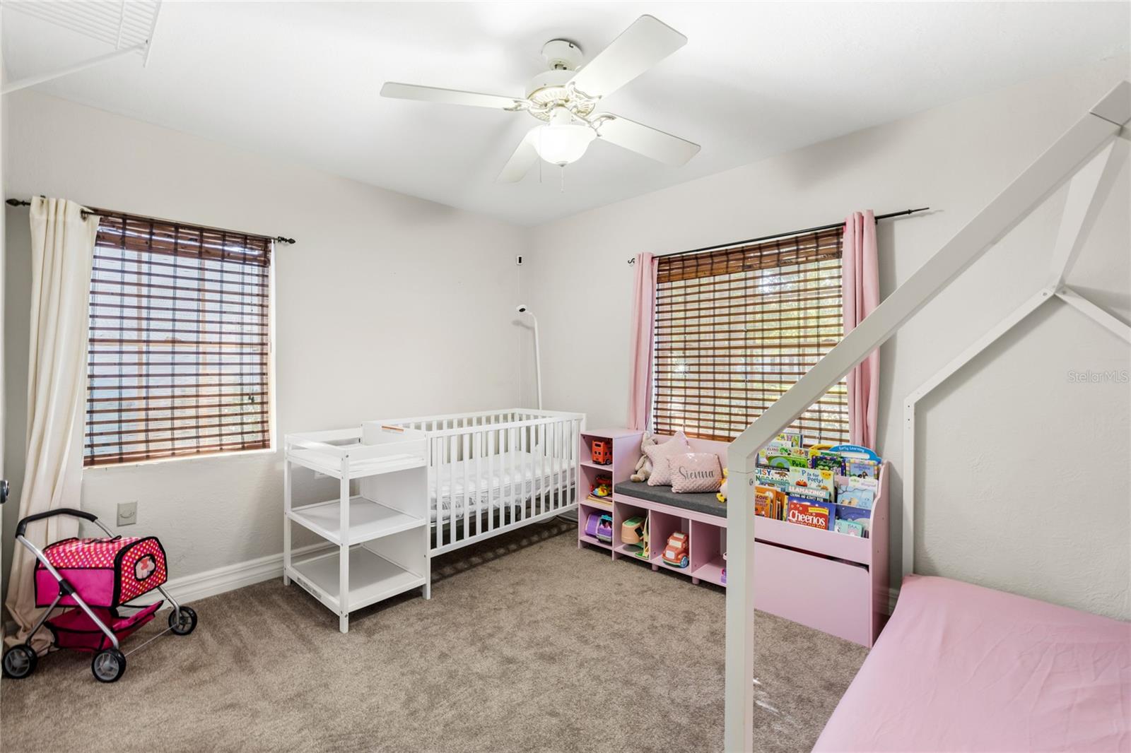 Image 22 of 38 For 807 Silver Drive